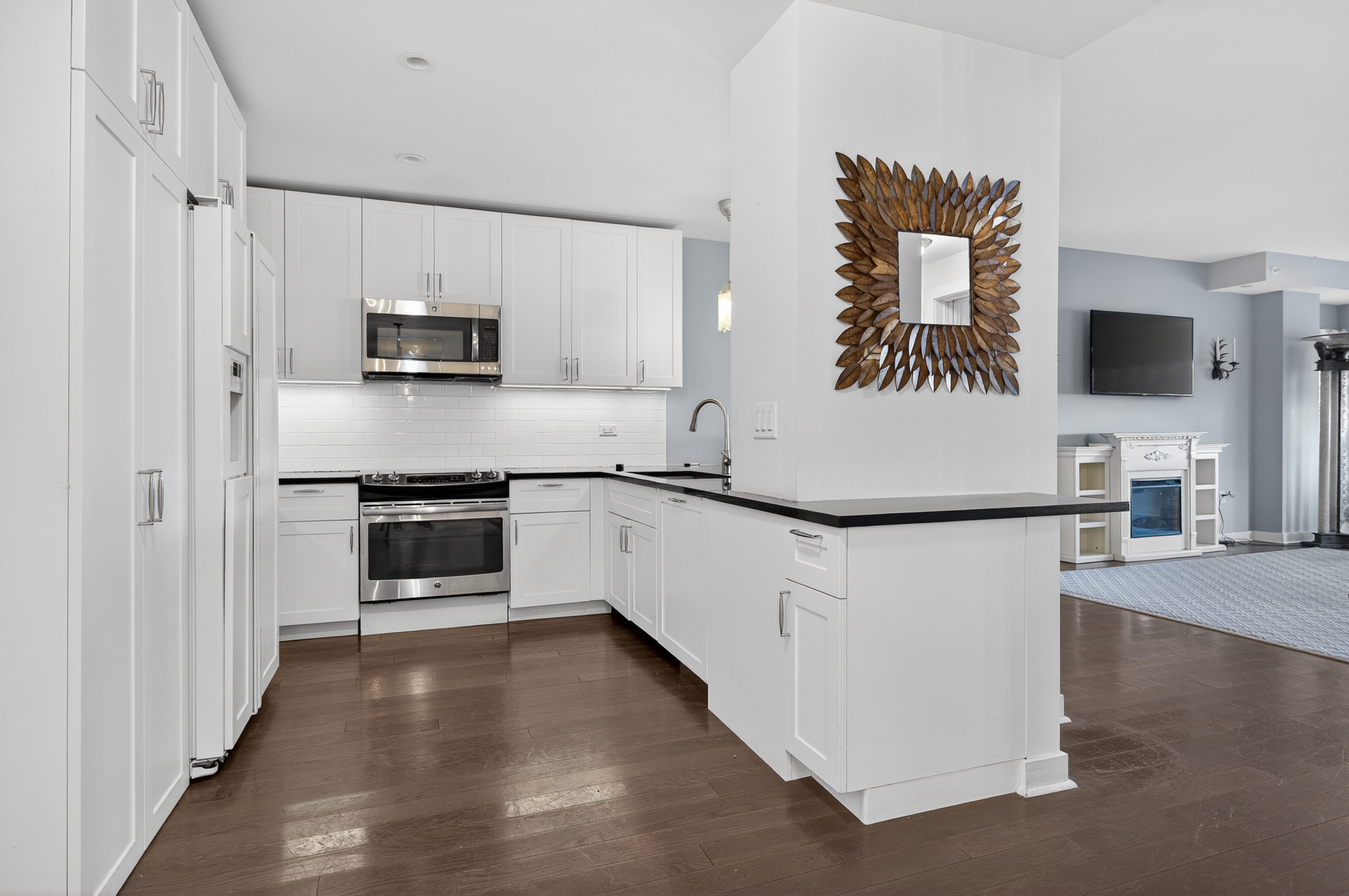 433 Main Street apt 103 