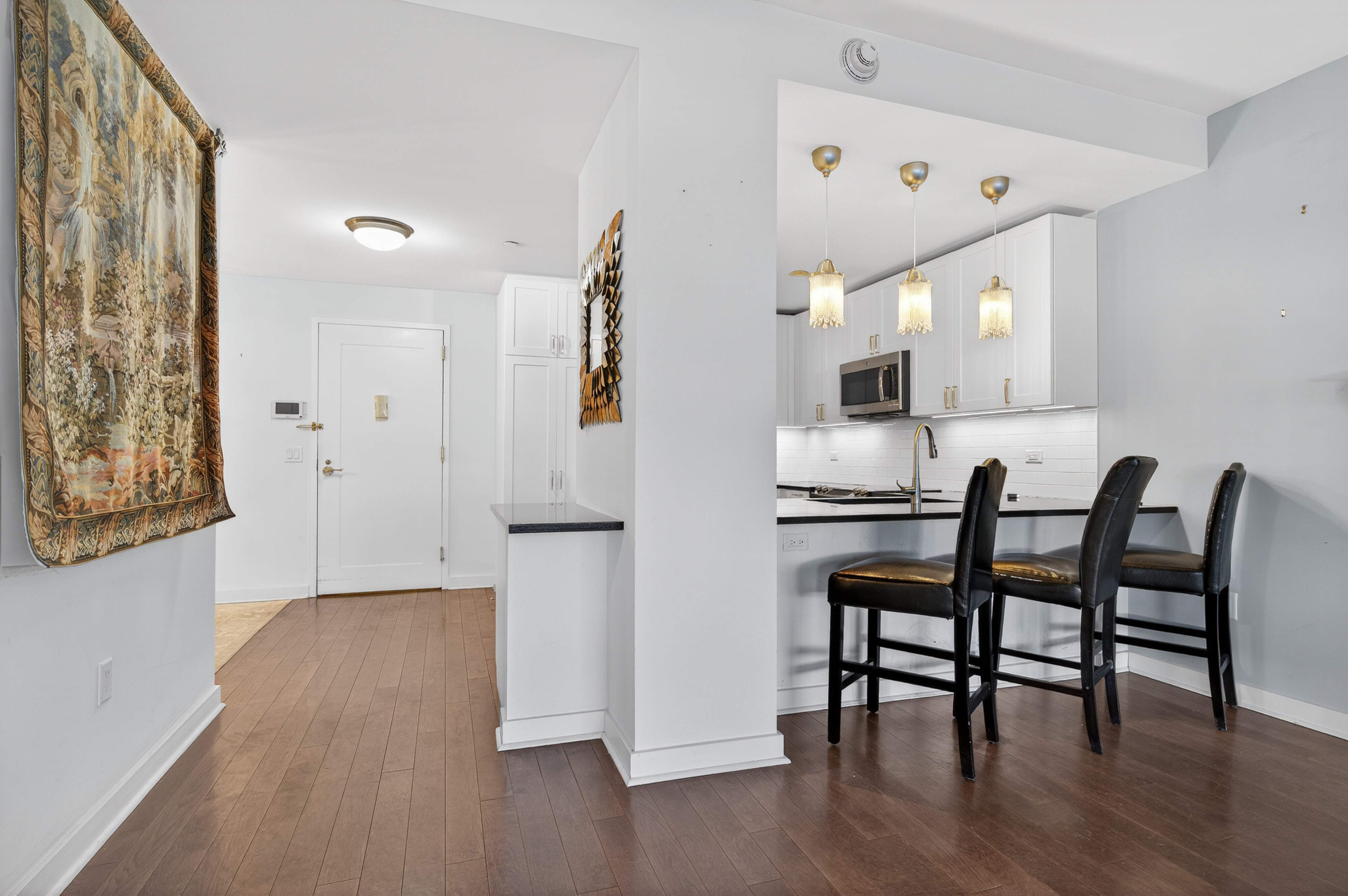 433 Main Street apt 103 