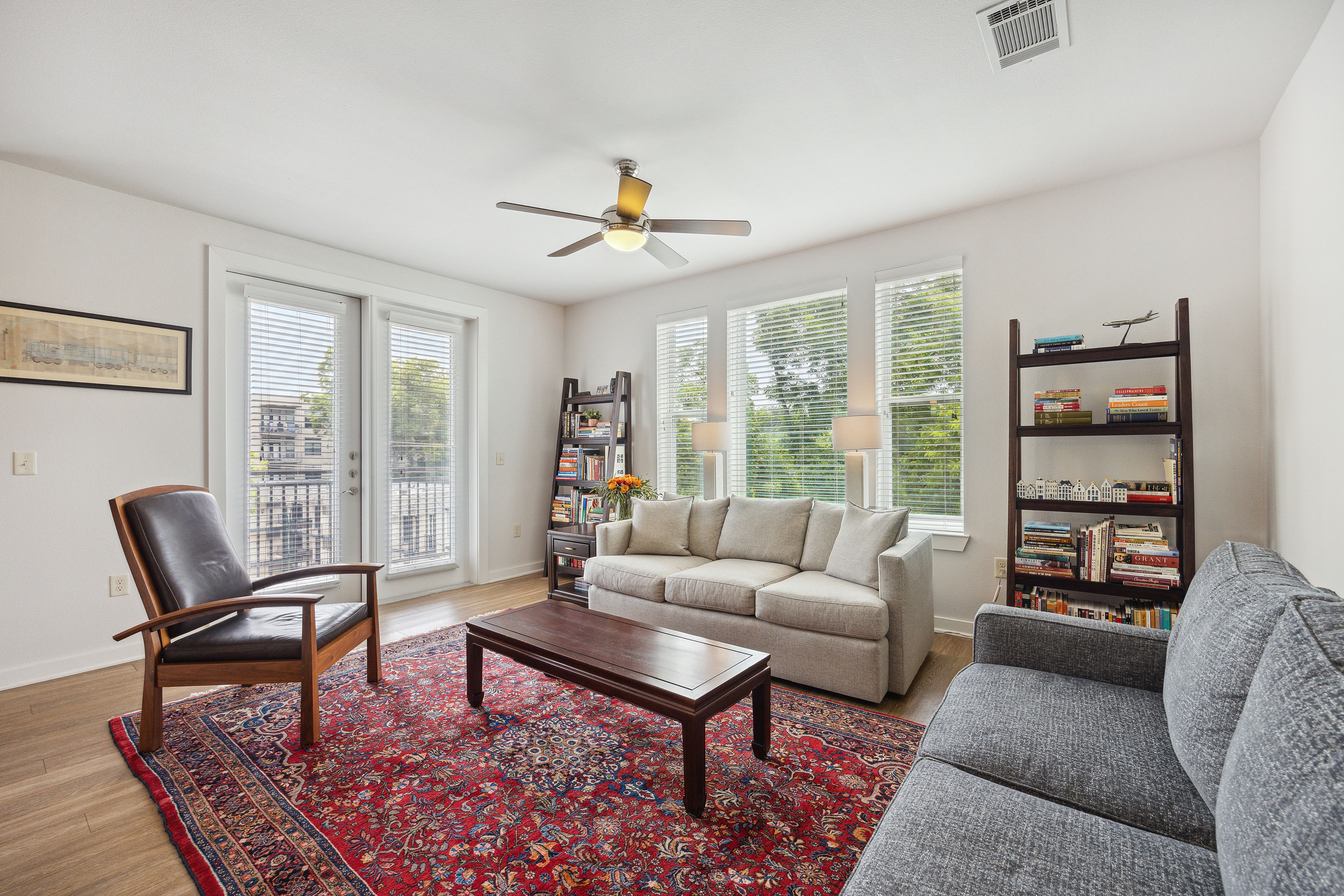 1900 Barton Springs Road #4045 