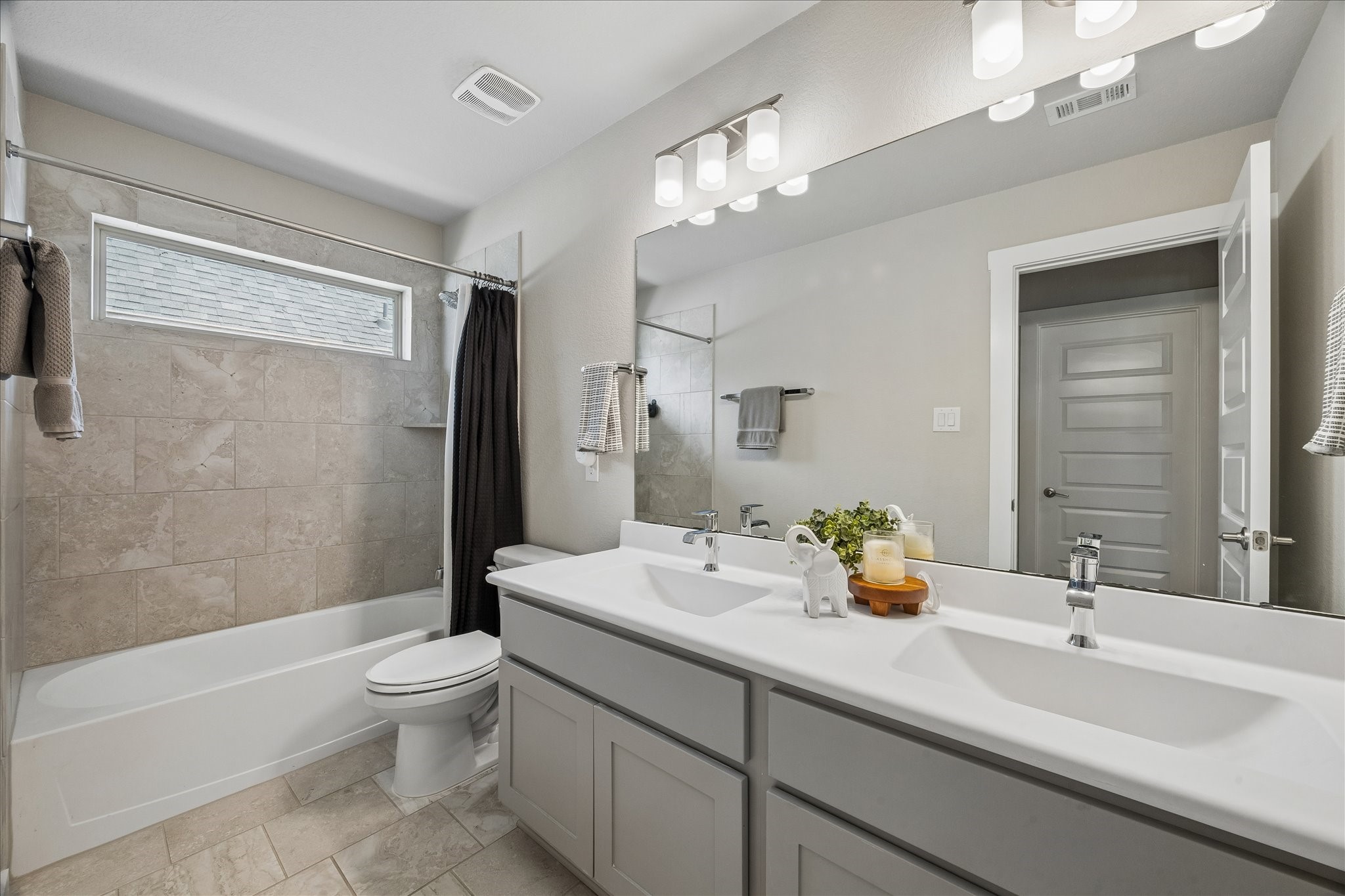1520 Harvest Vine Court