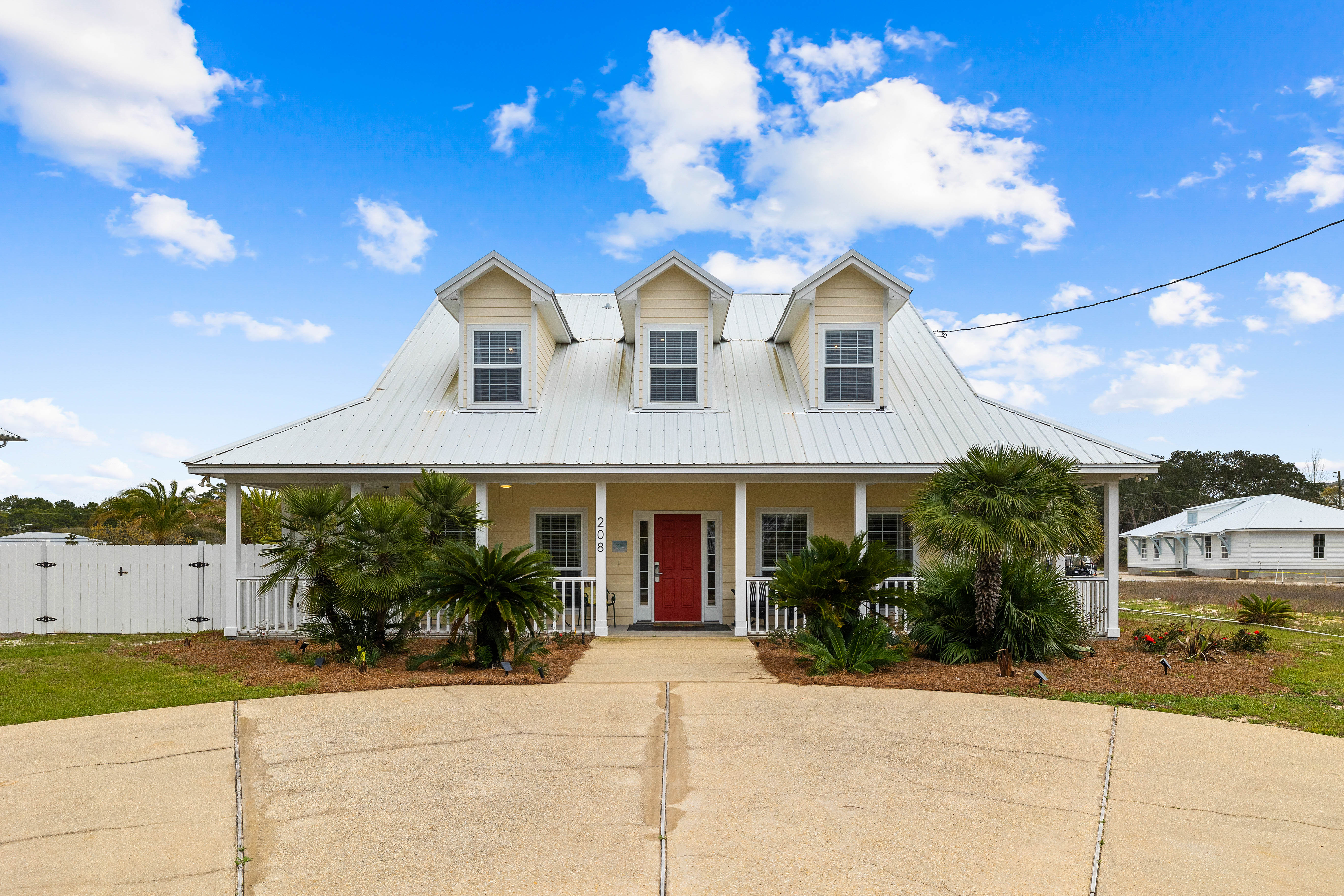 208 North Wall Street 