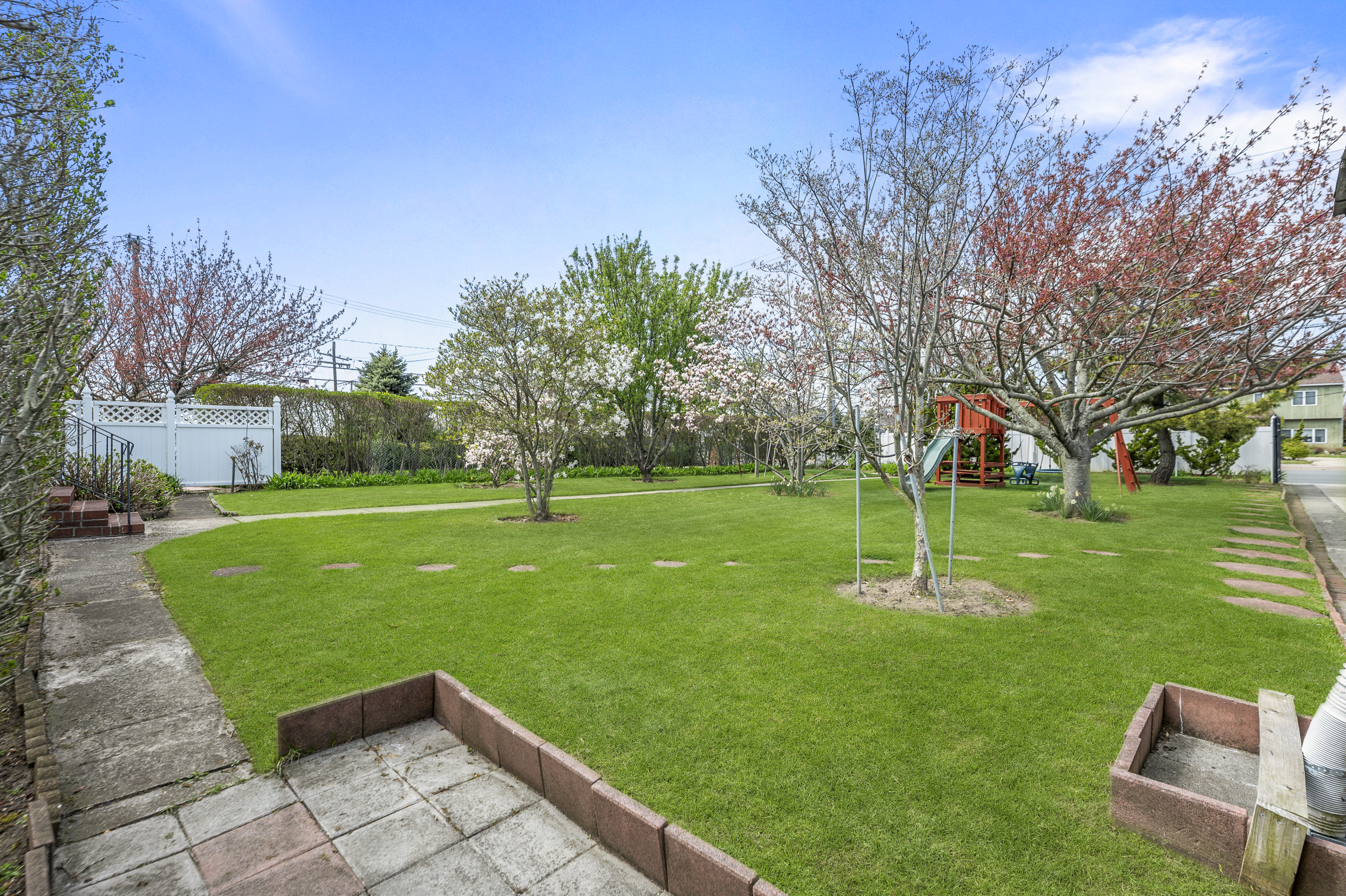 136 Lido Boulevard