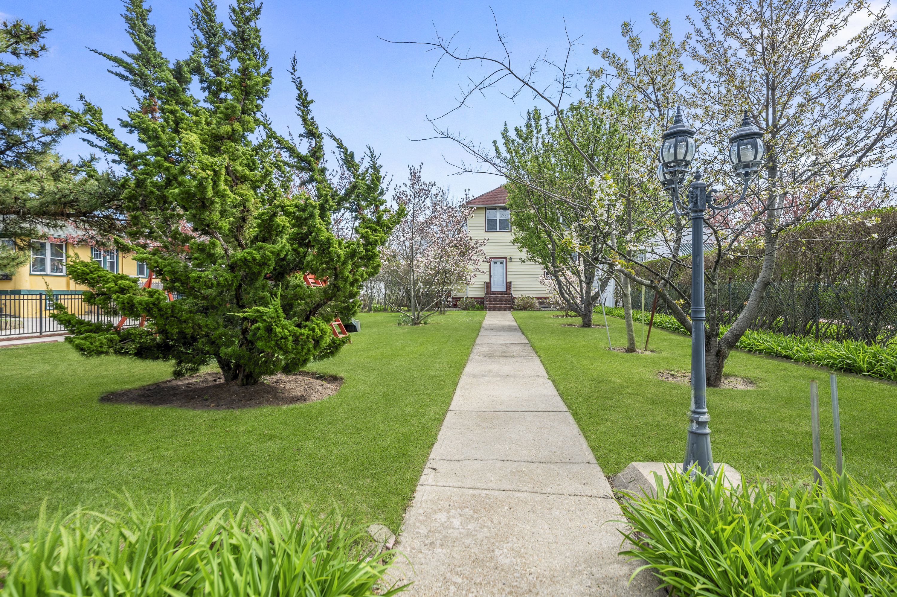 136 Lido Boulevard
