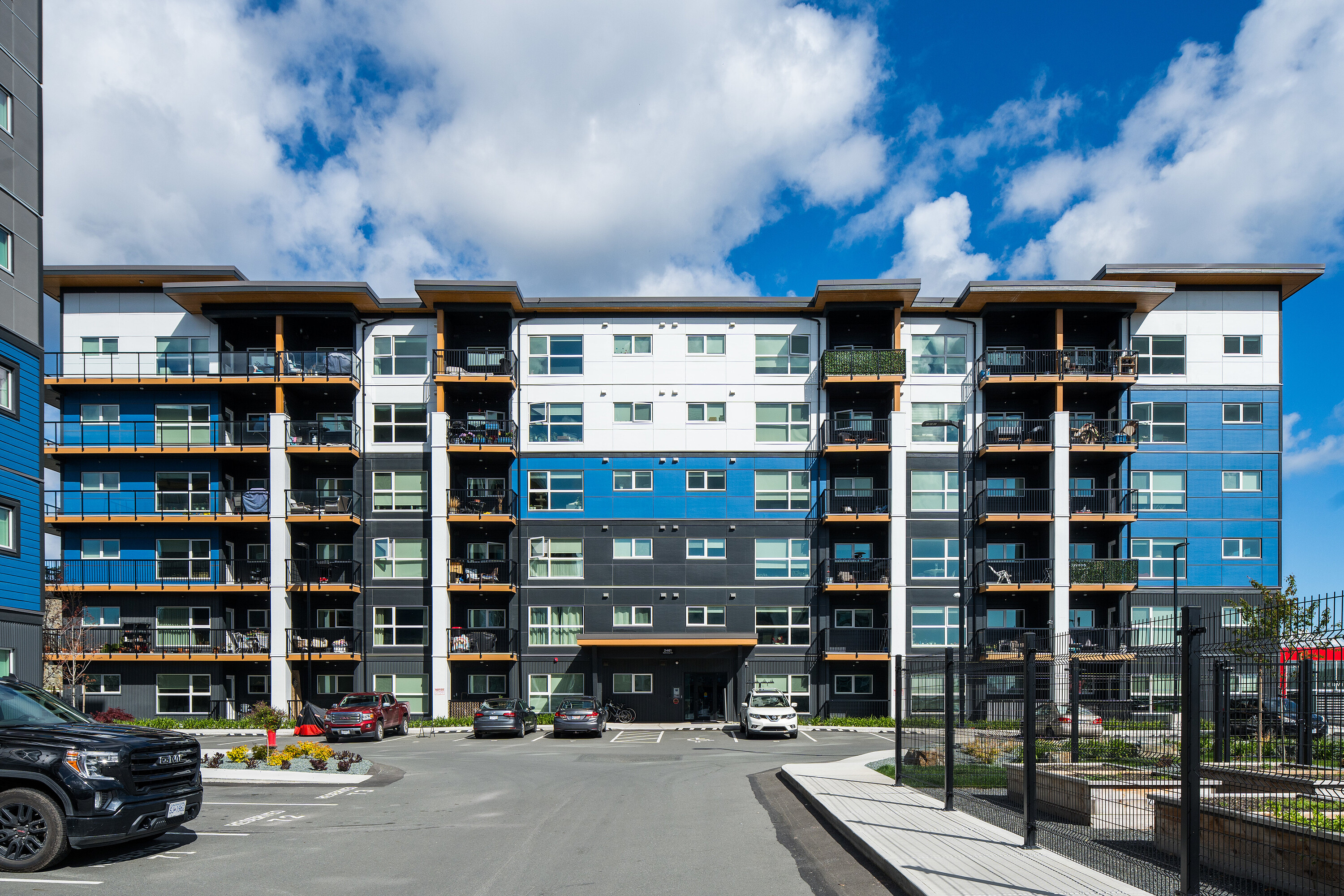 304-2461 Gateway Road