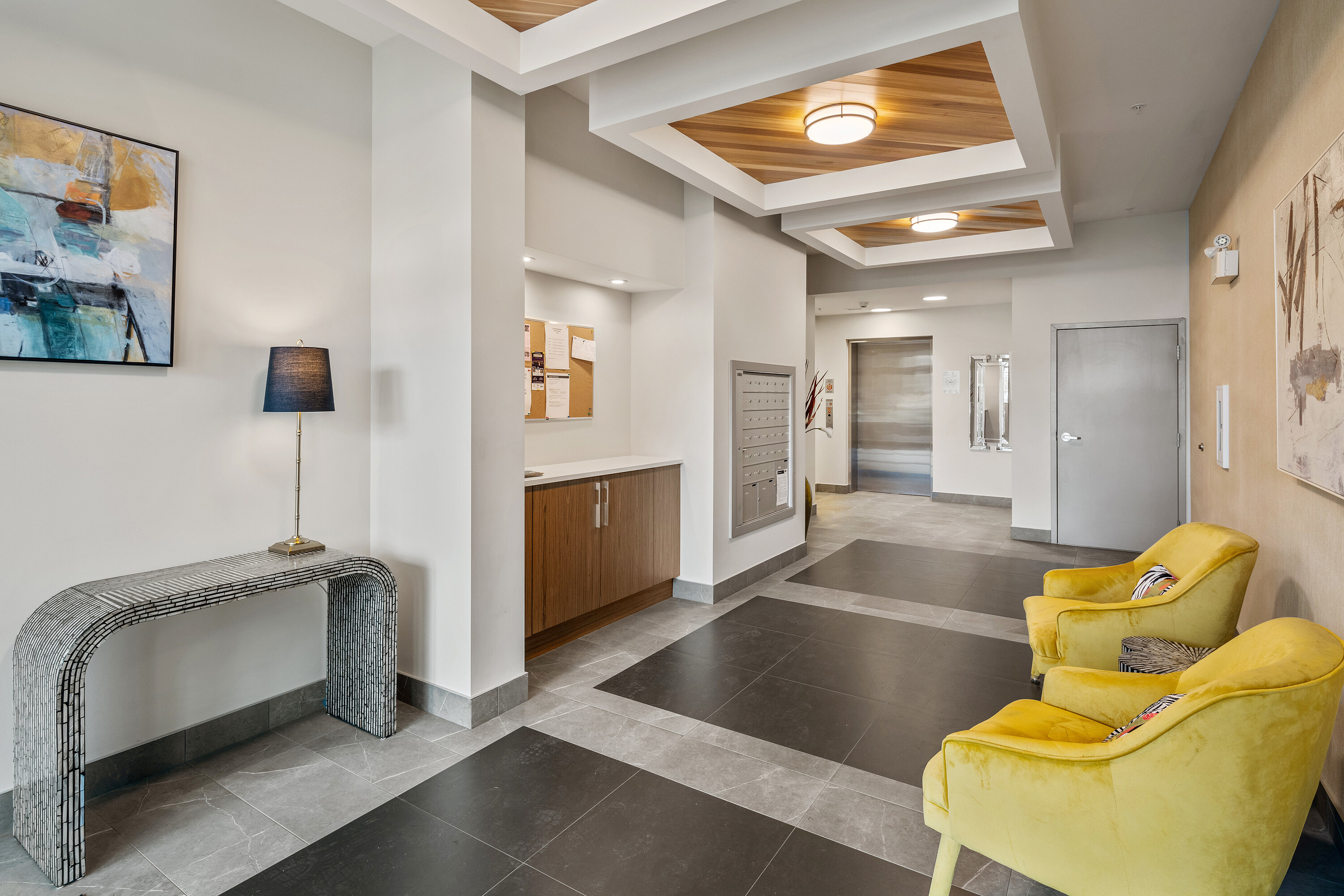 306-9861 Third Street