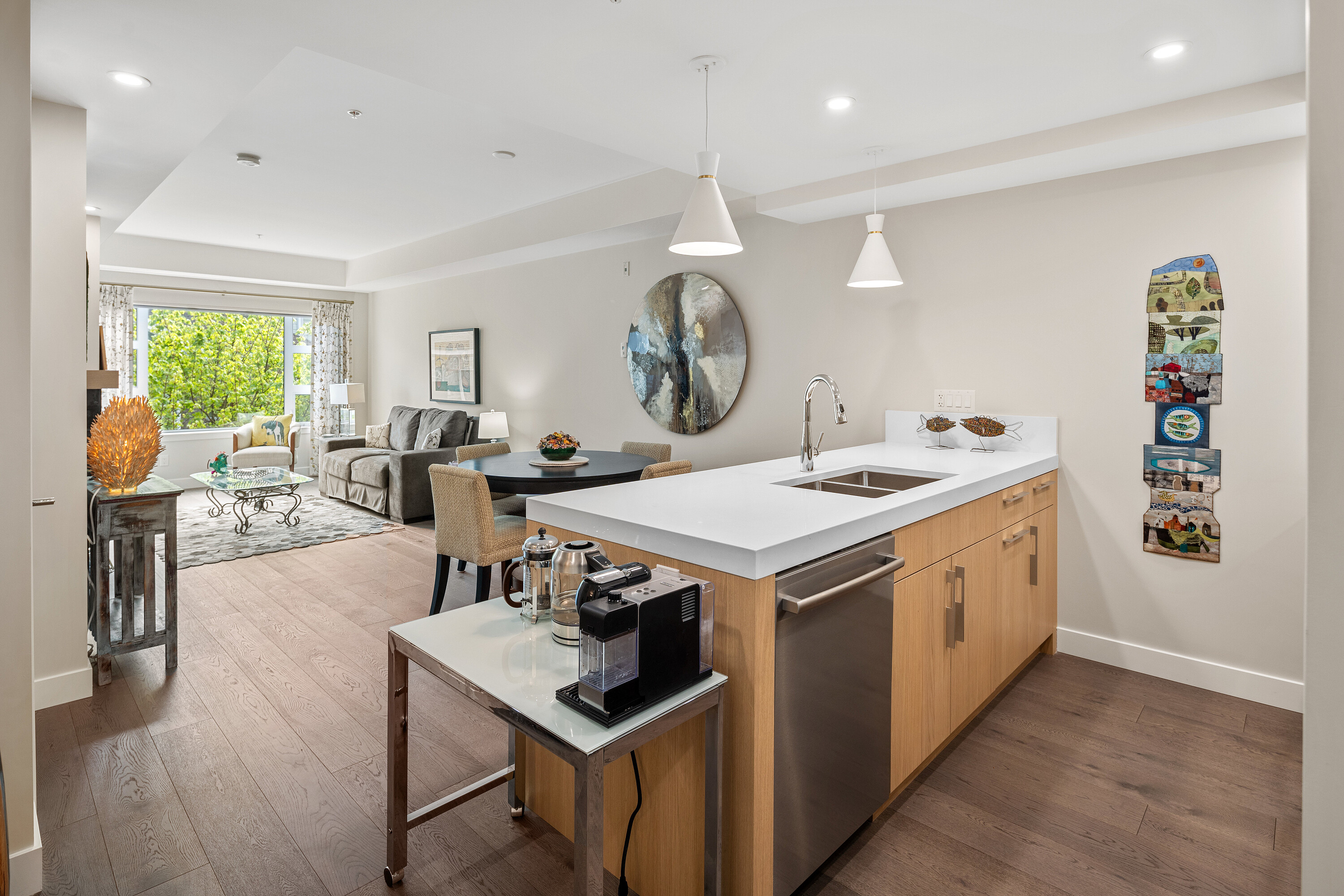 306-9861 Third Street