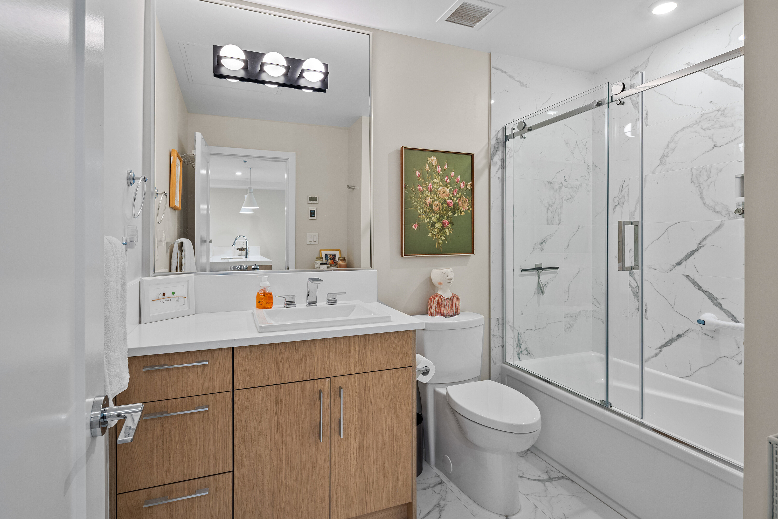 306-9861 Third Street