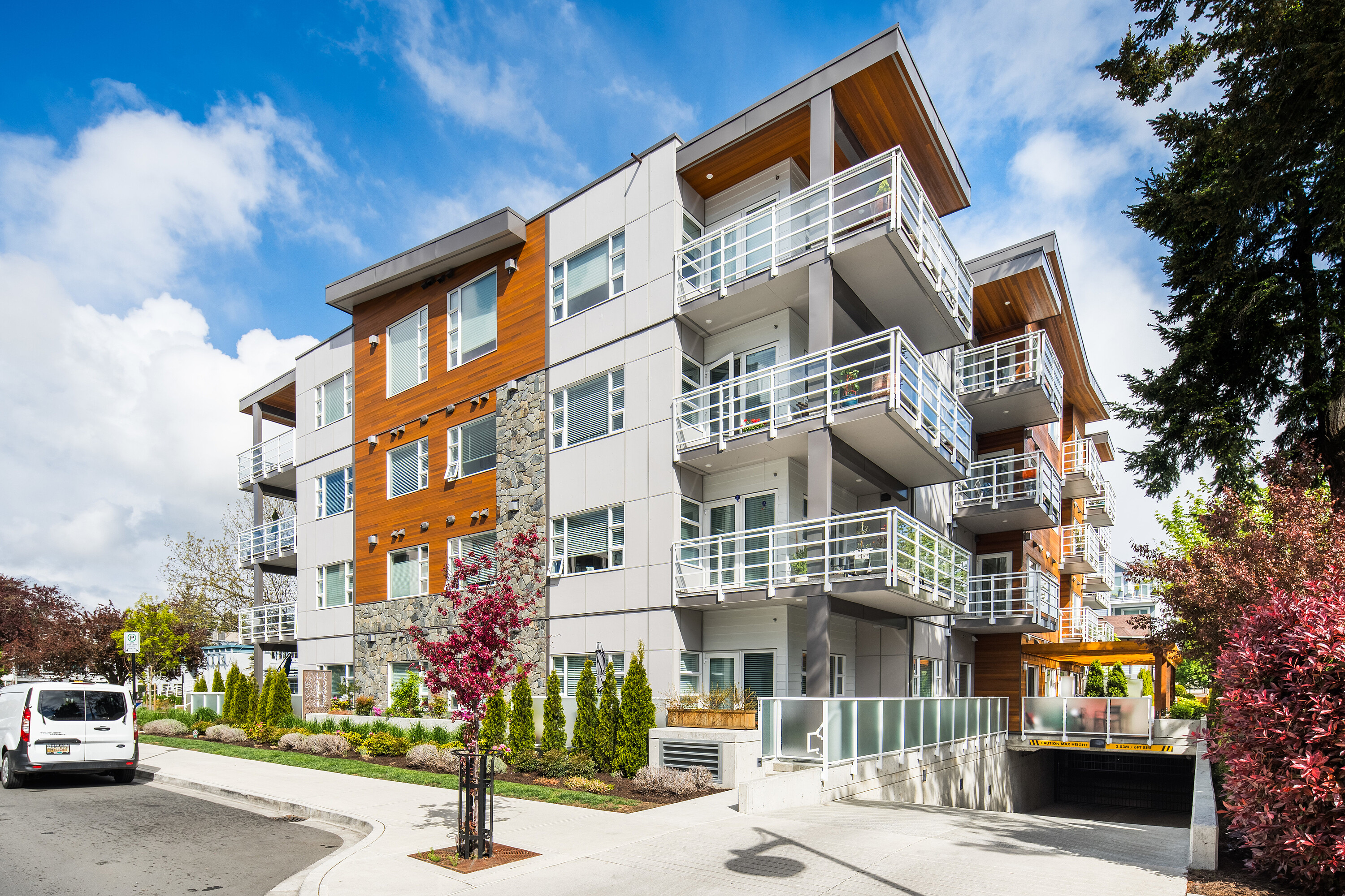306-9861 Third Street