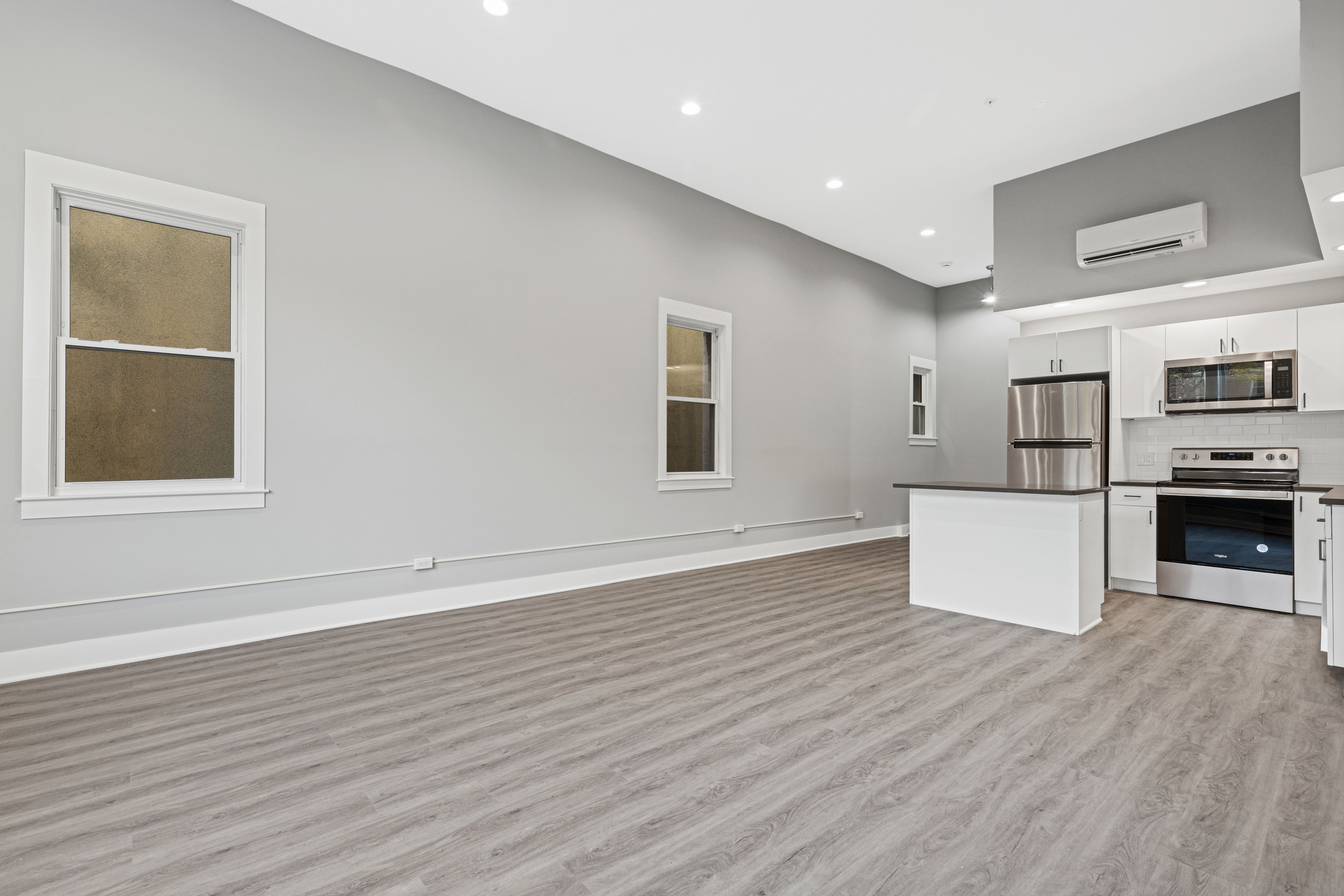 47 Beekman Avenue 23