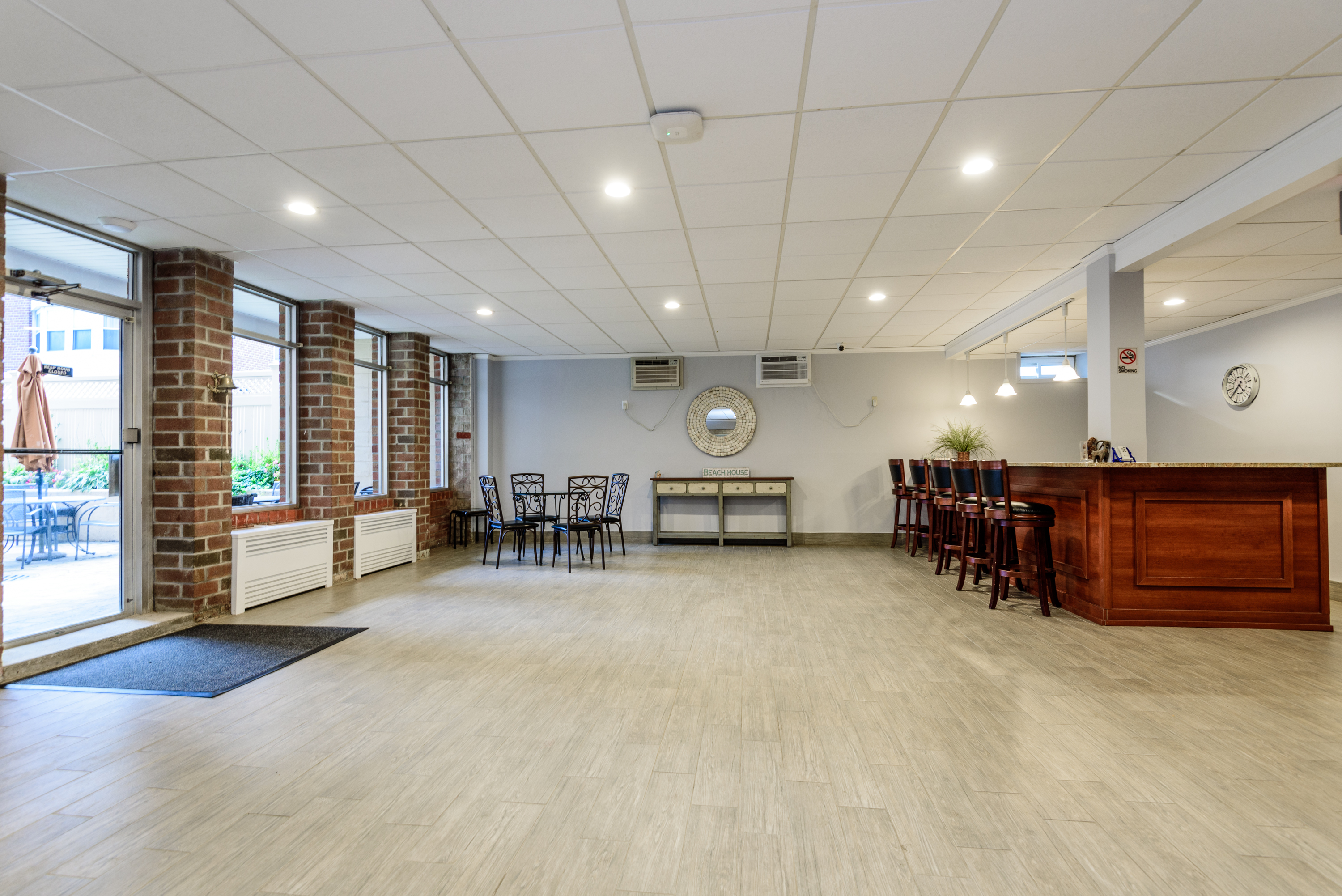 740 E Broadway Unit# 2J