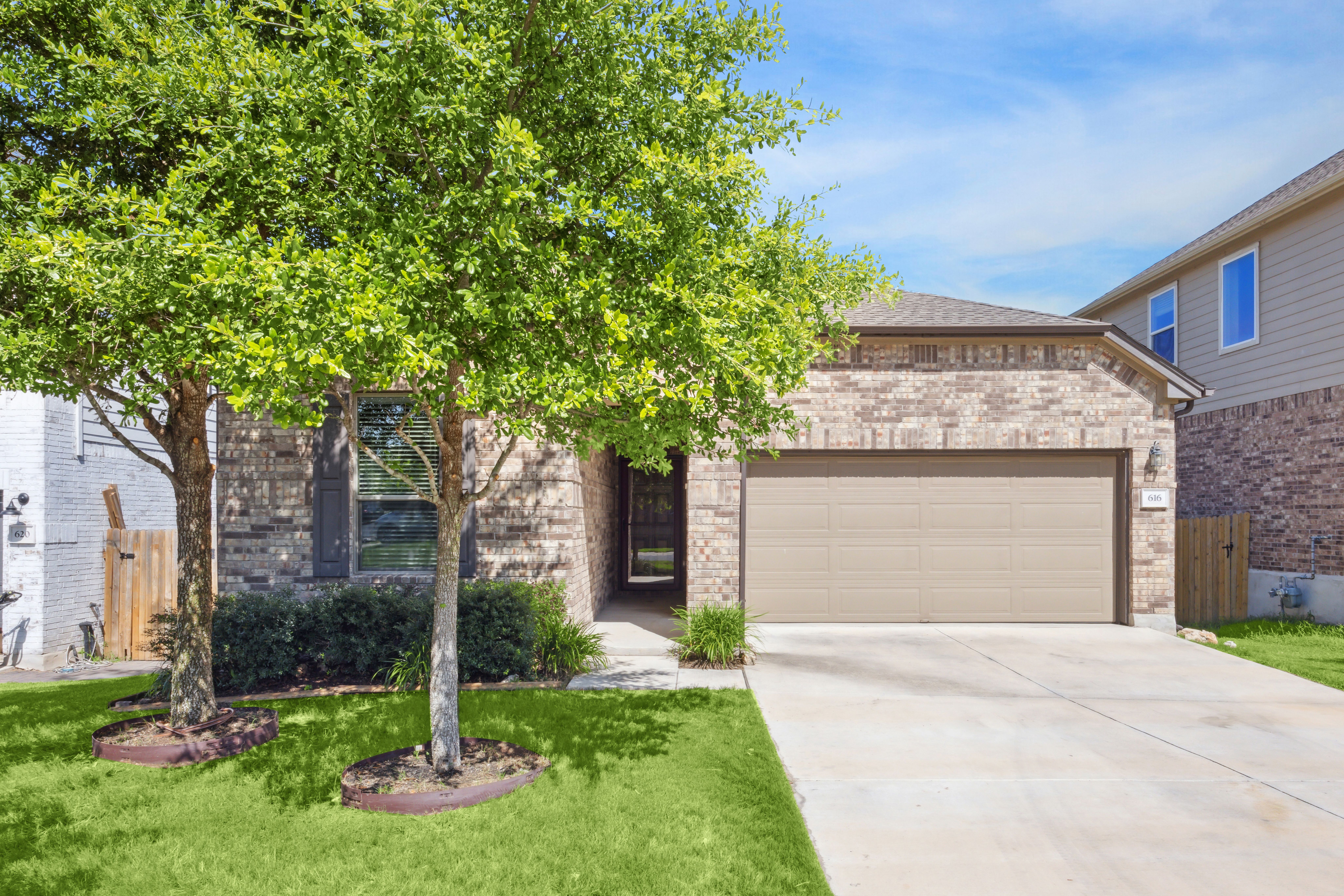 616 Crown Anchor Bend 