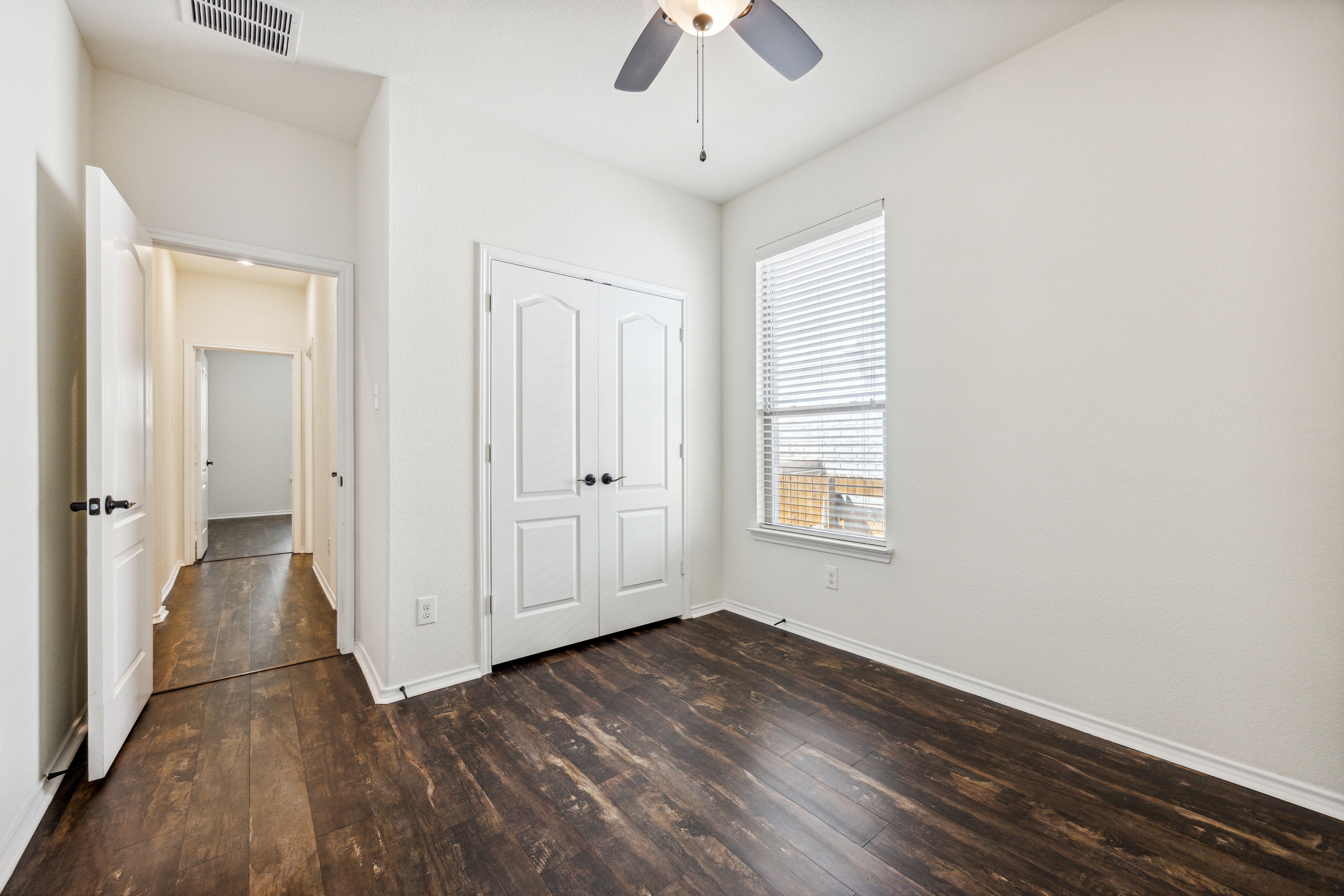 616 Crown Anchor Bend 