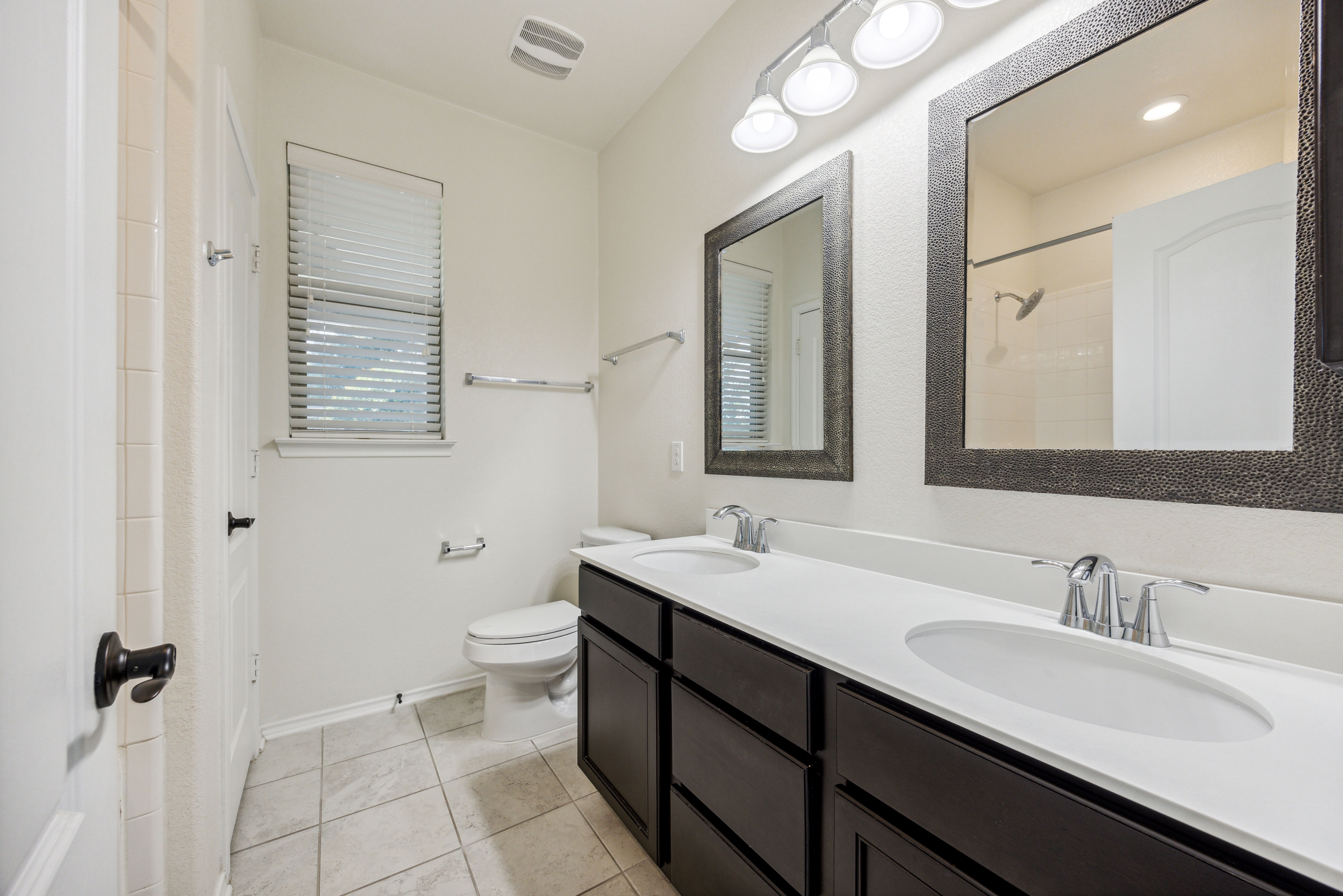 616 Crown Anchor Bend 