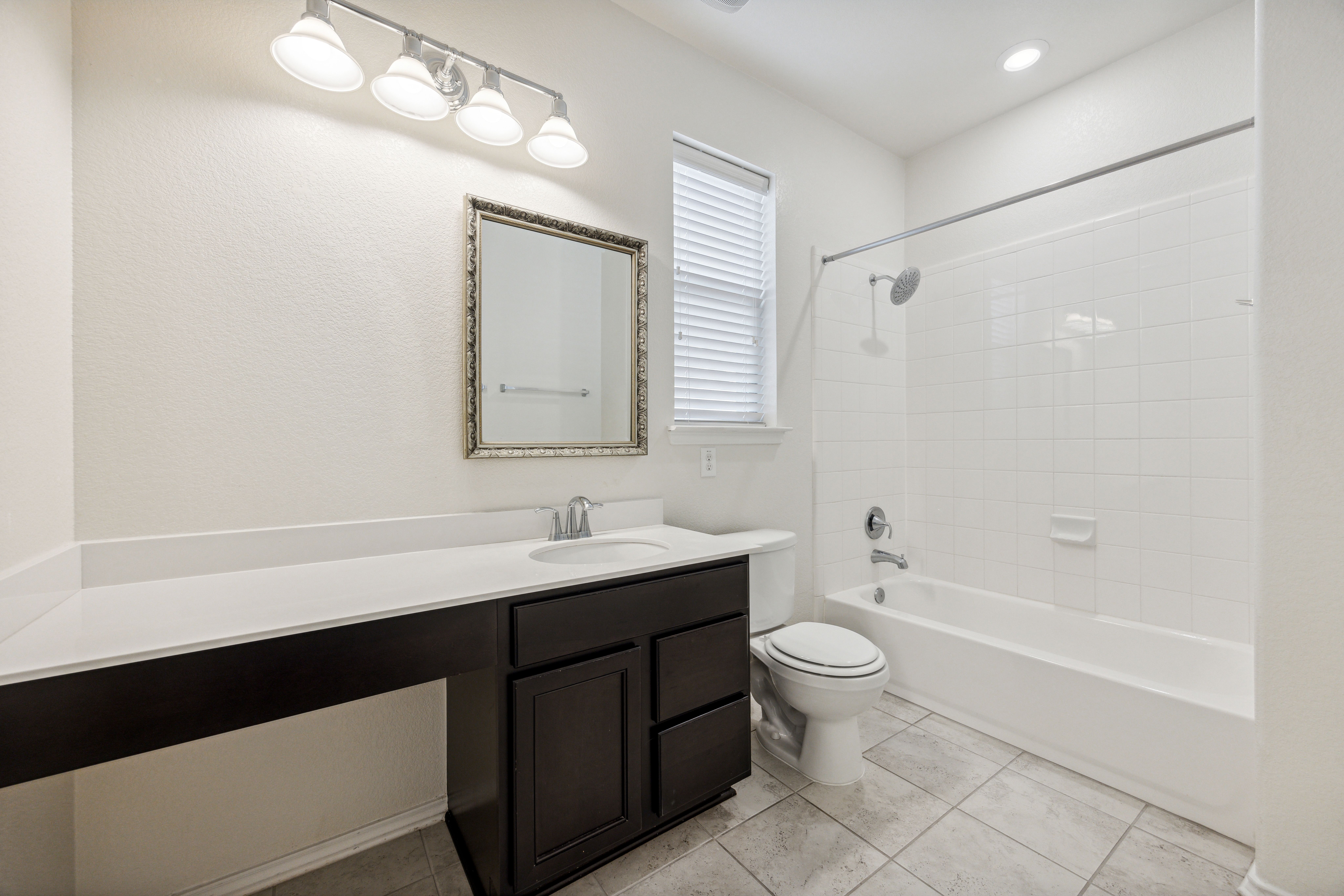 616 Crown Anchor Bend 