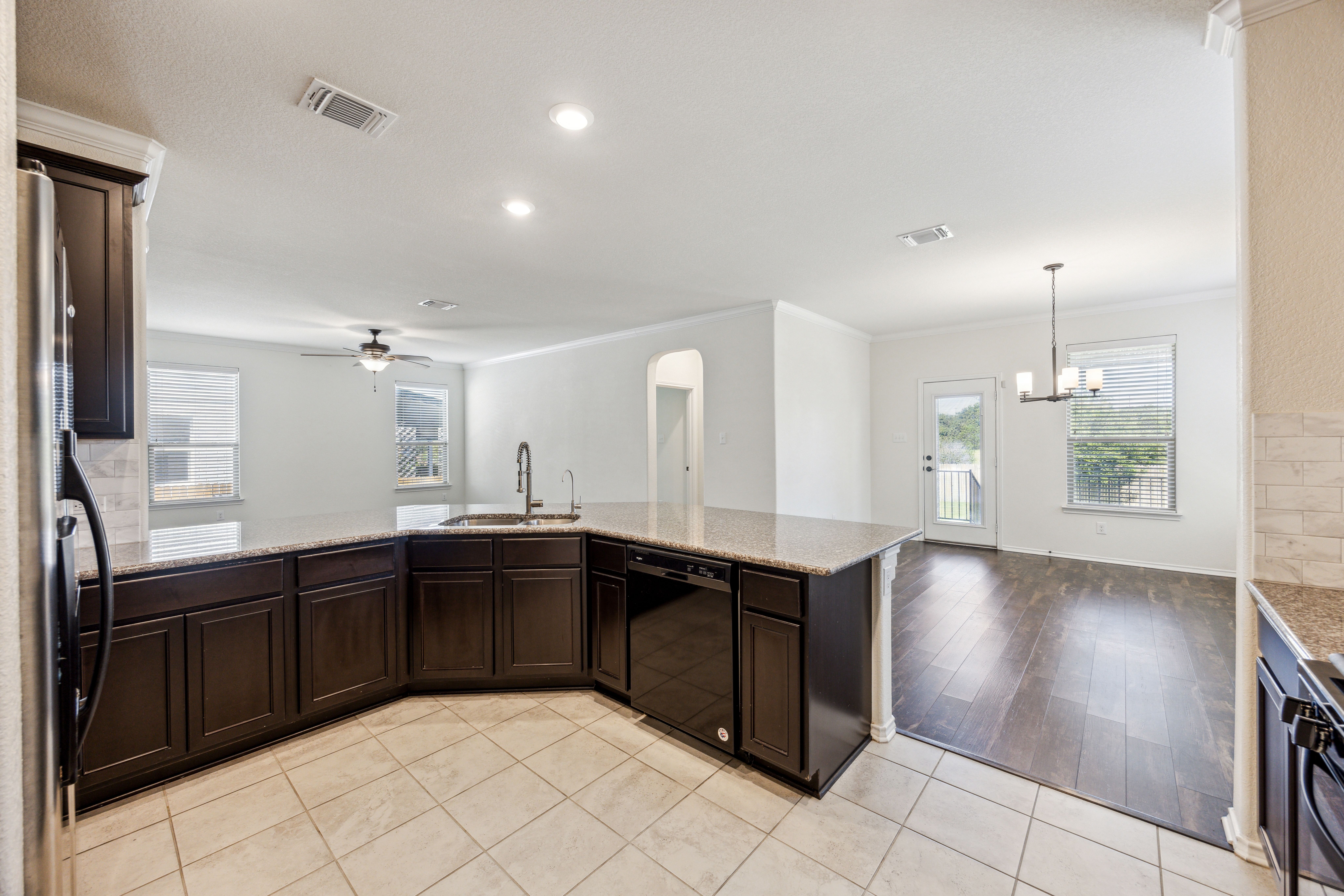 616 Crown Anchor Bend 