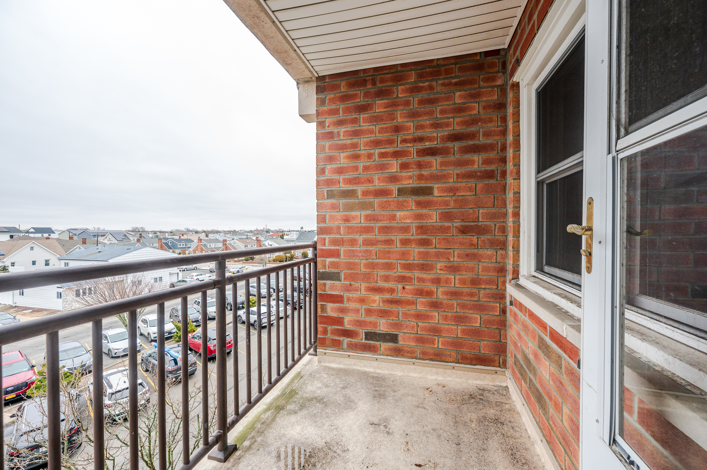 740 E Broadway Unit# 3L