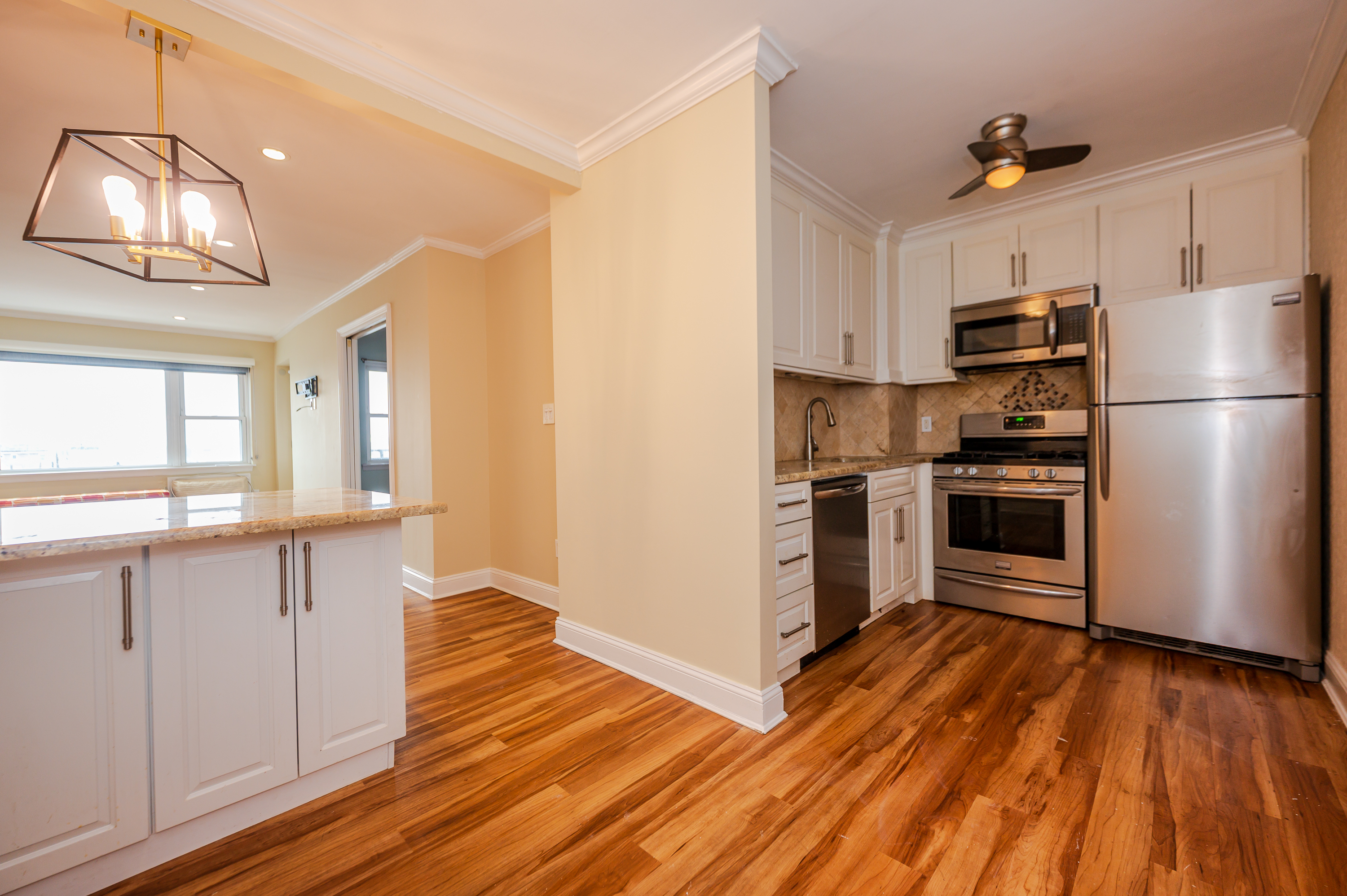 740 E Broadway Unit# 3L