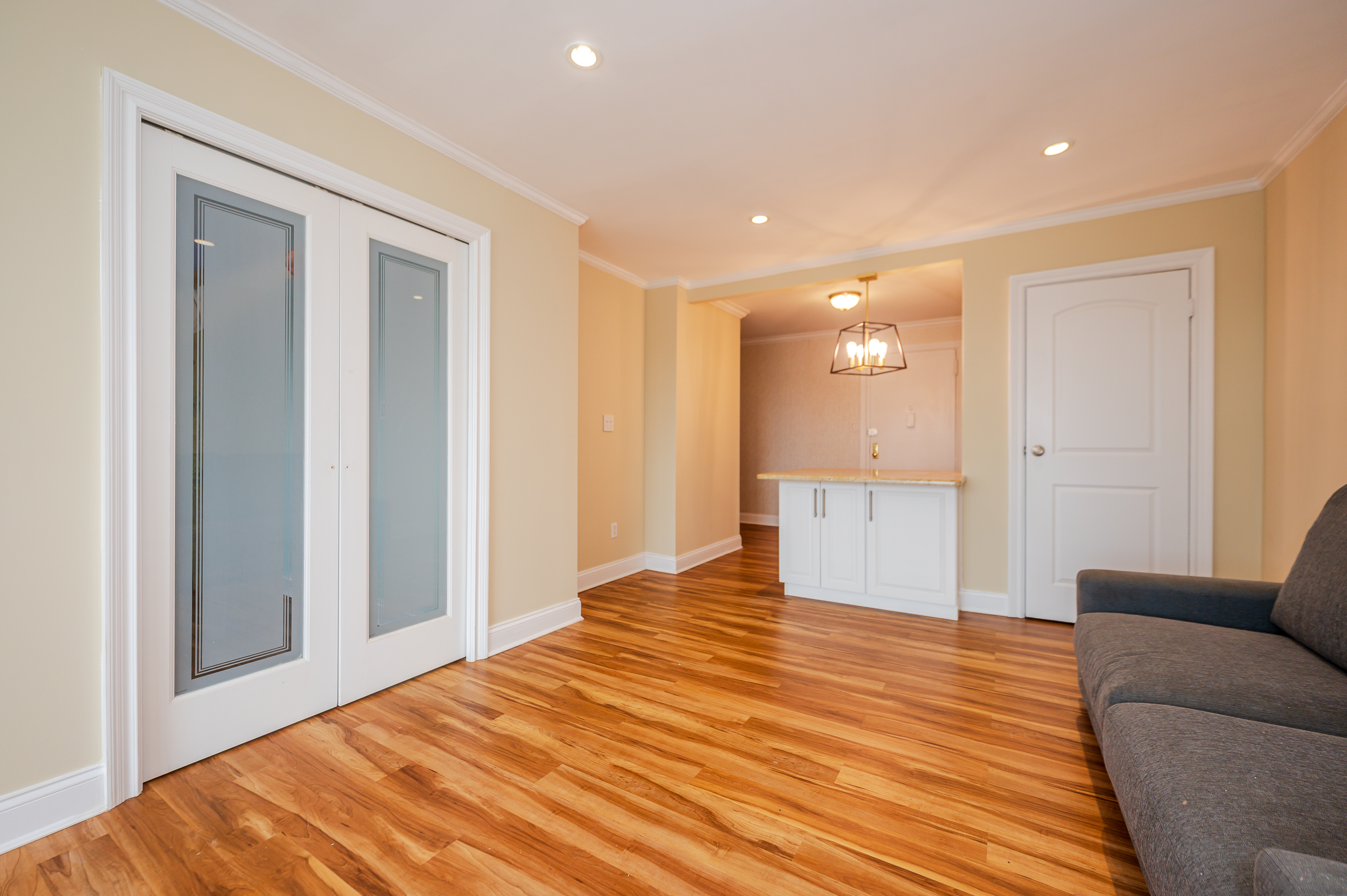 740 E Broadway Unit# 3L