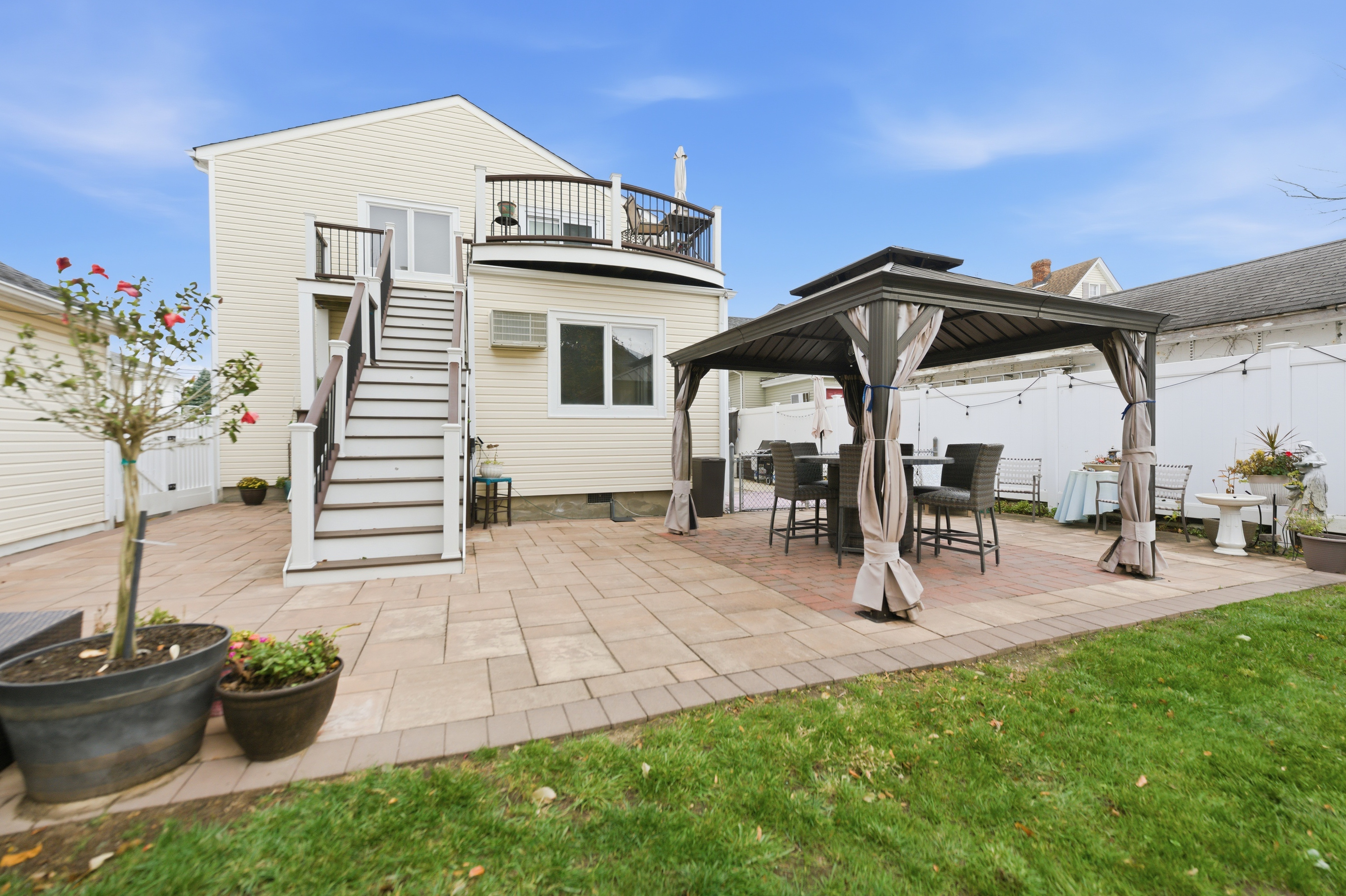 85 Spencer Avenue