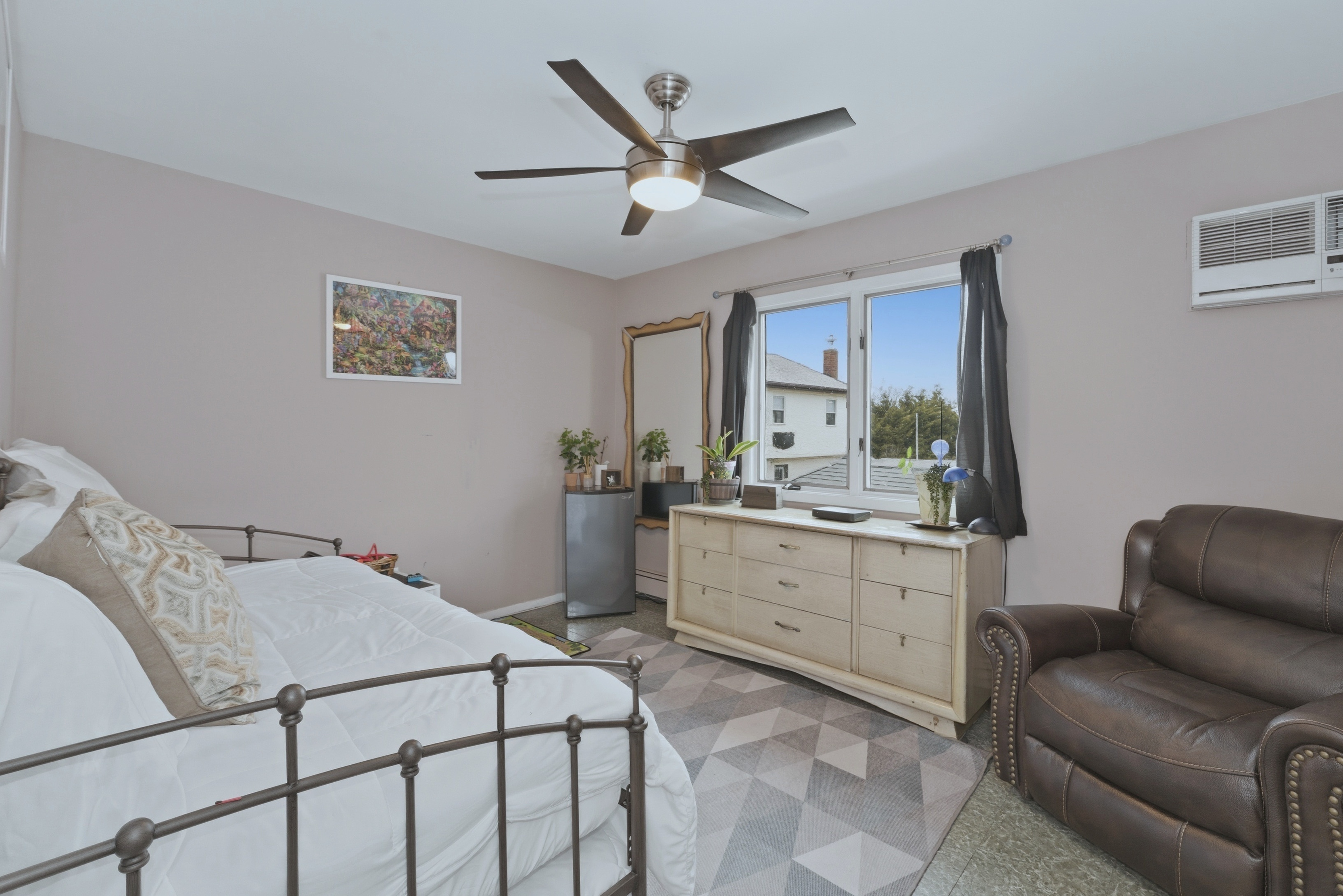 85 Spencer Avenue