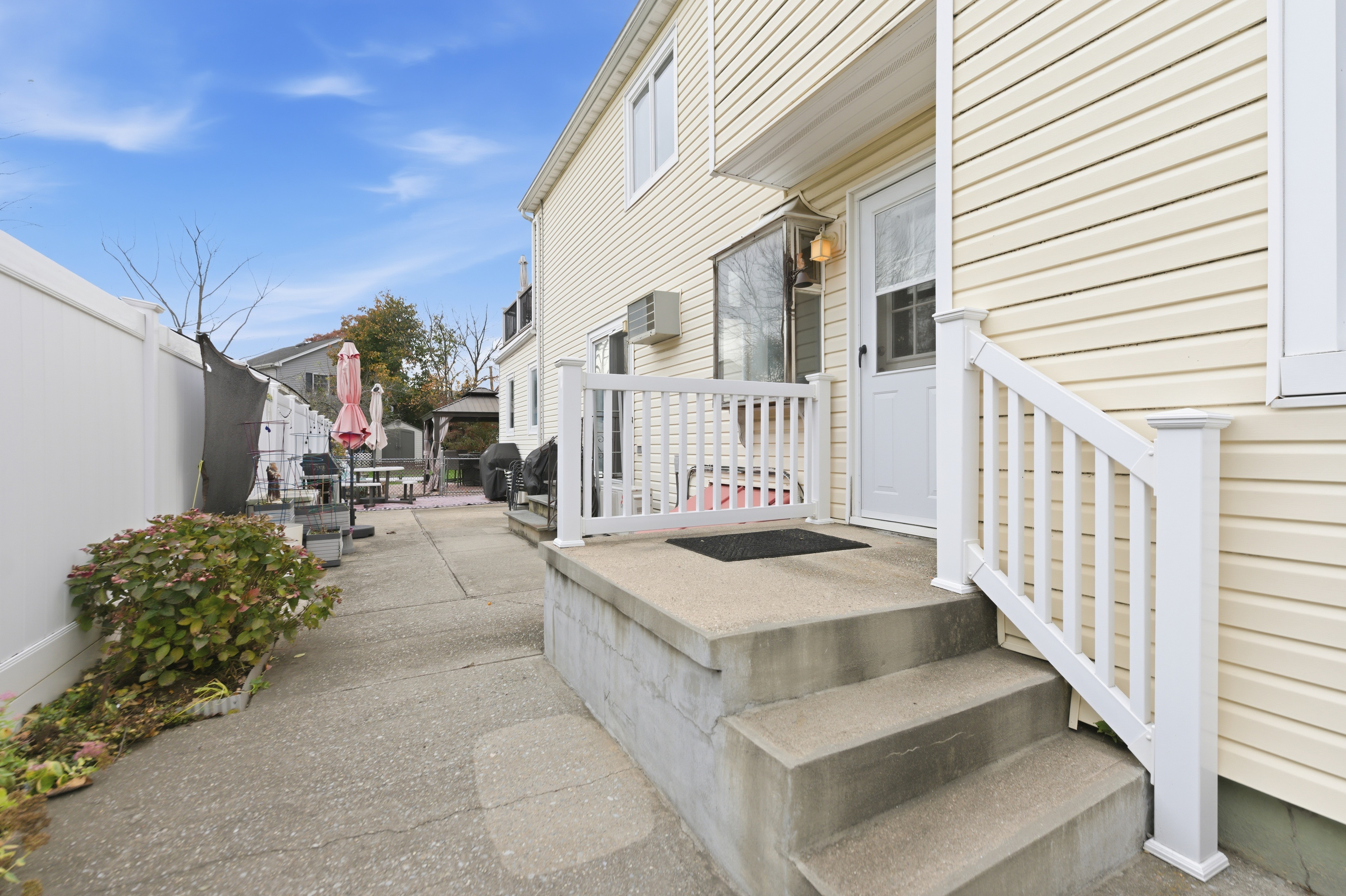 85 Spencer Avenue