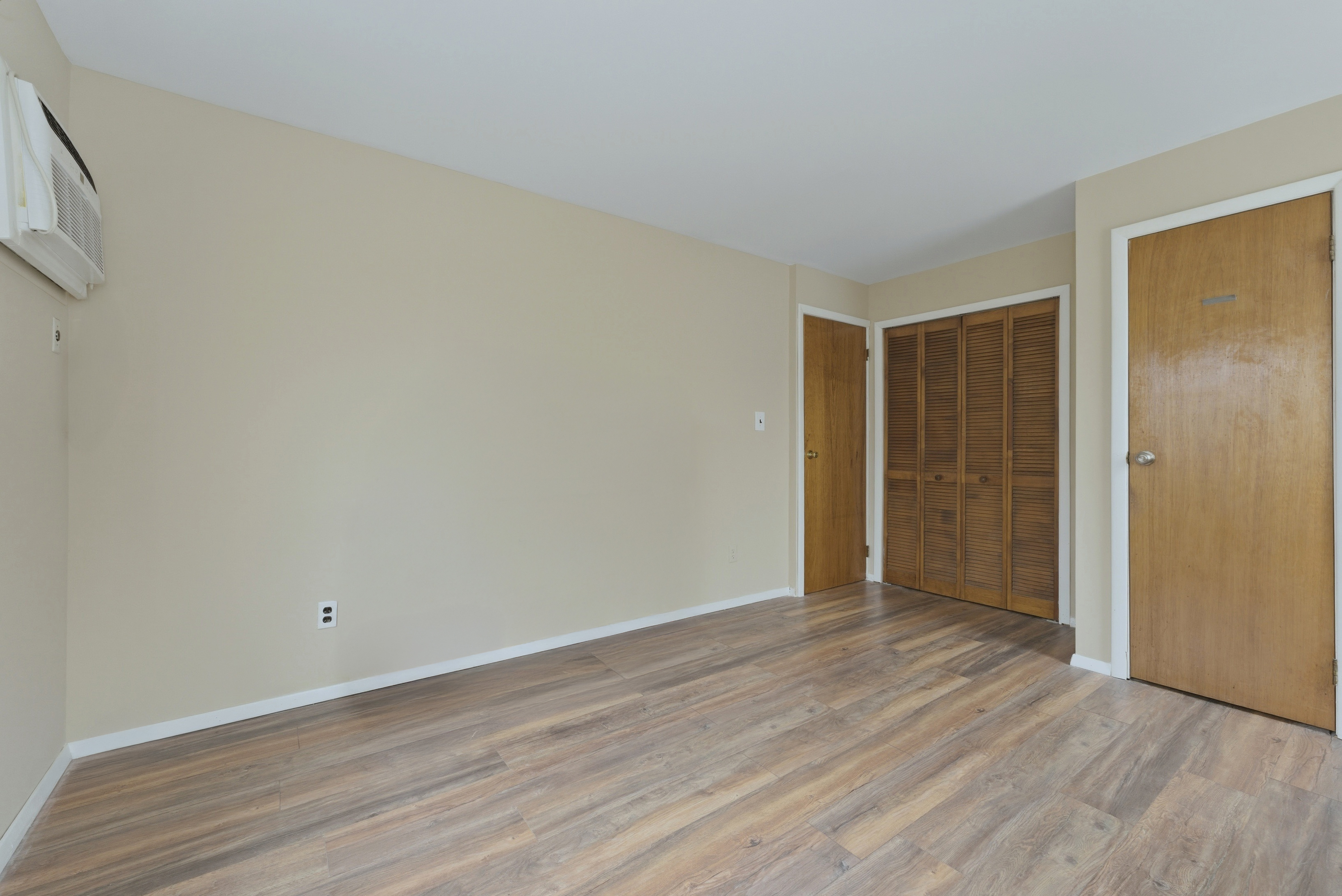 85 Spencer Avenue
