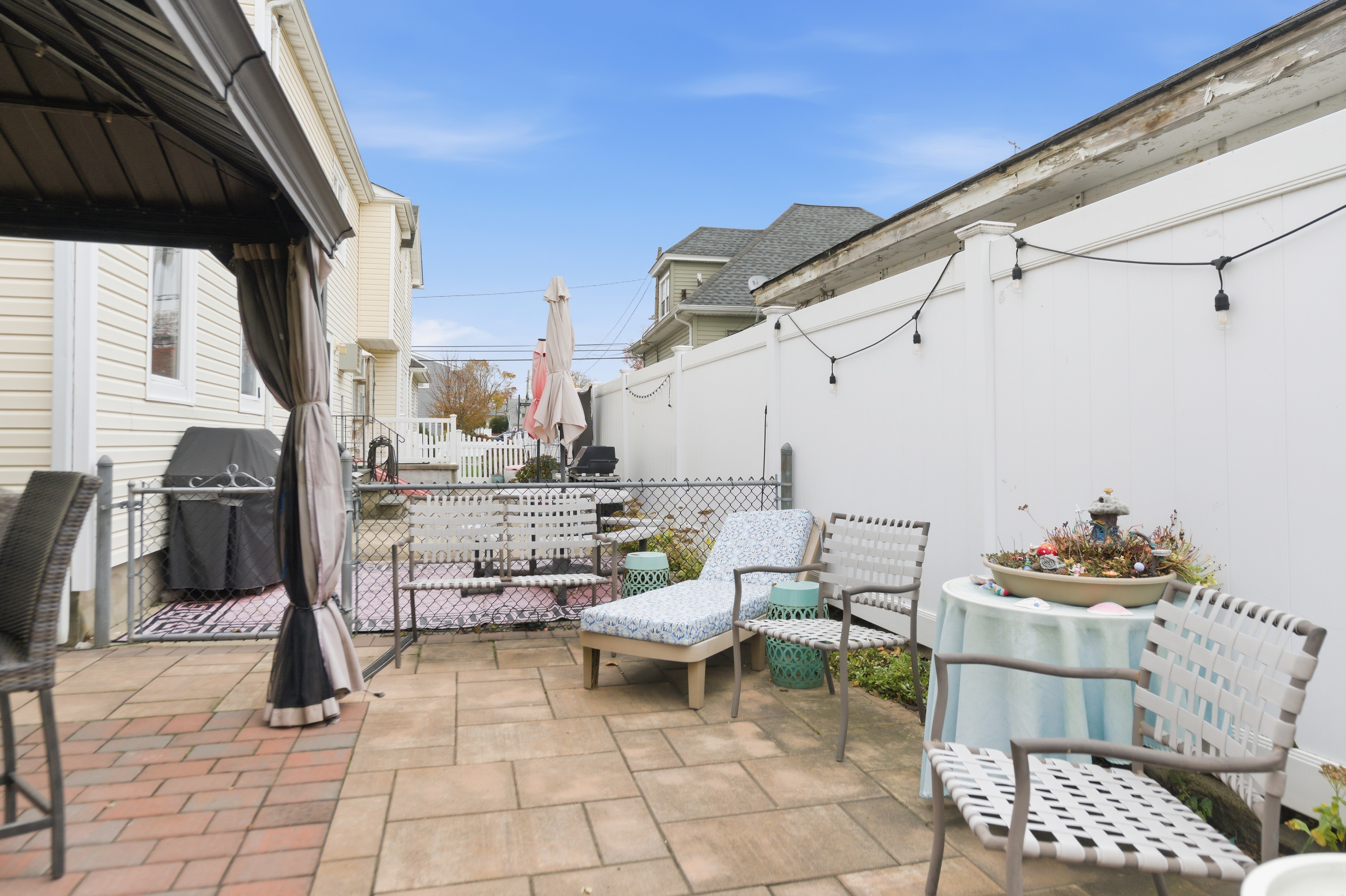 85 Spencer Avenue
