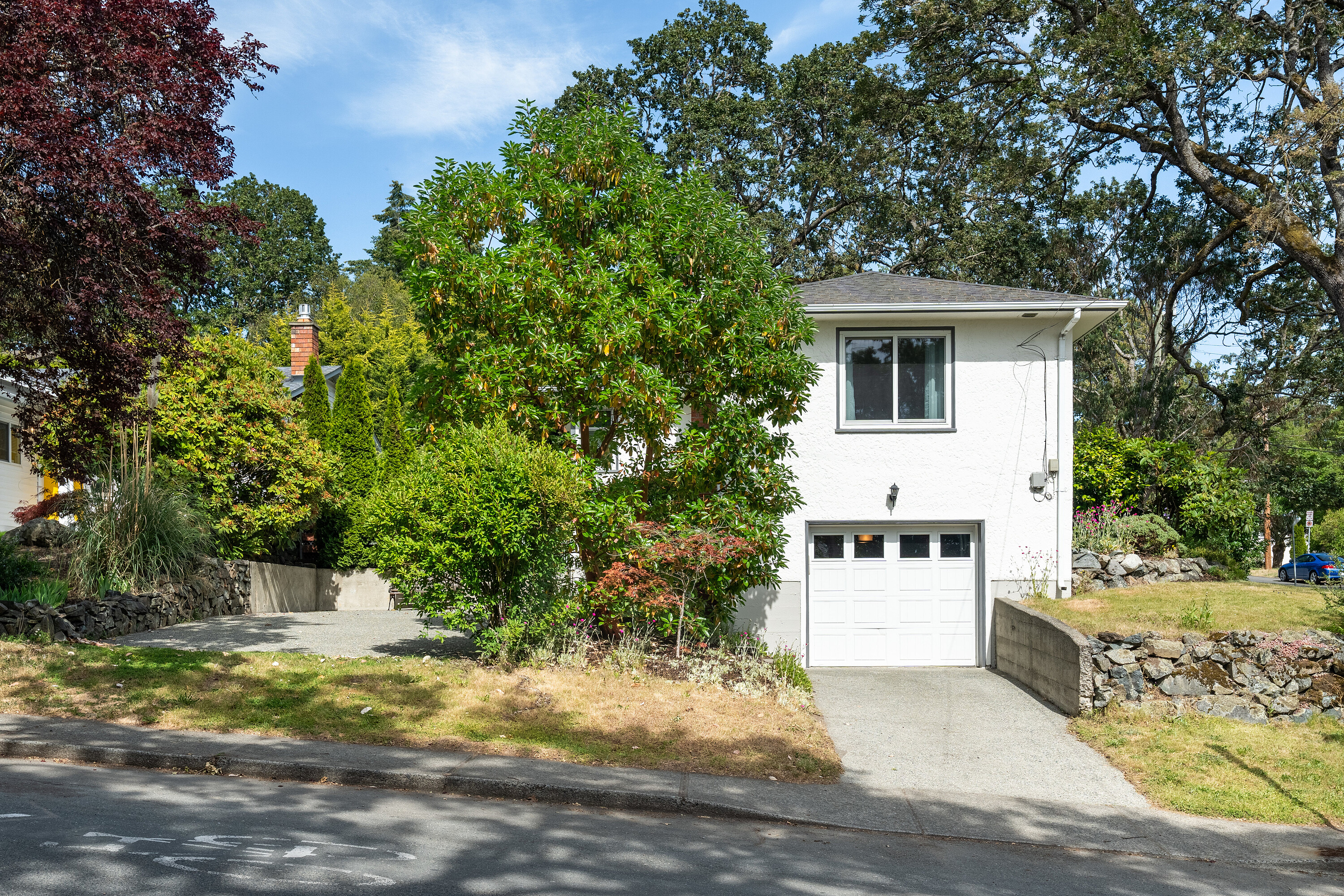 1110 Summit Avenue