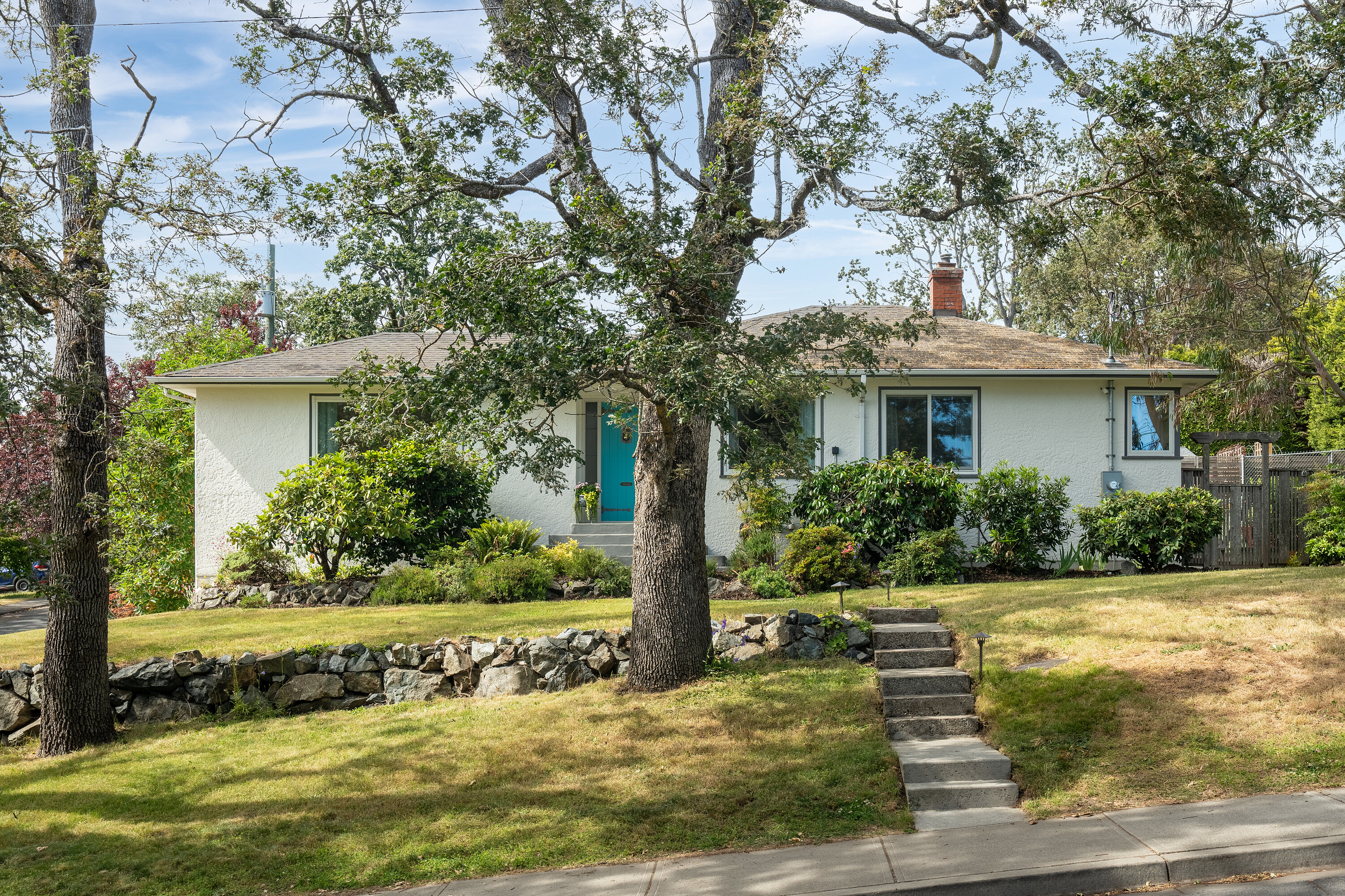 1110 Summit Avenue
