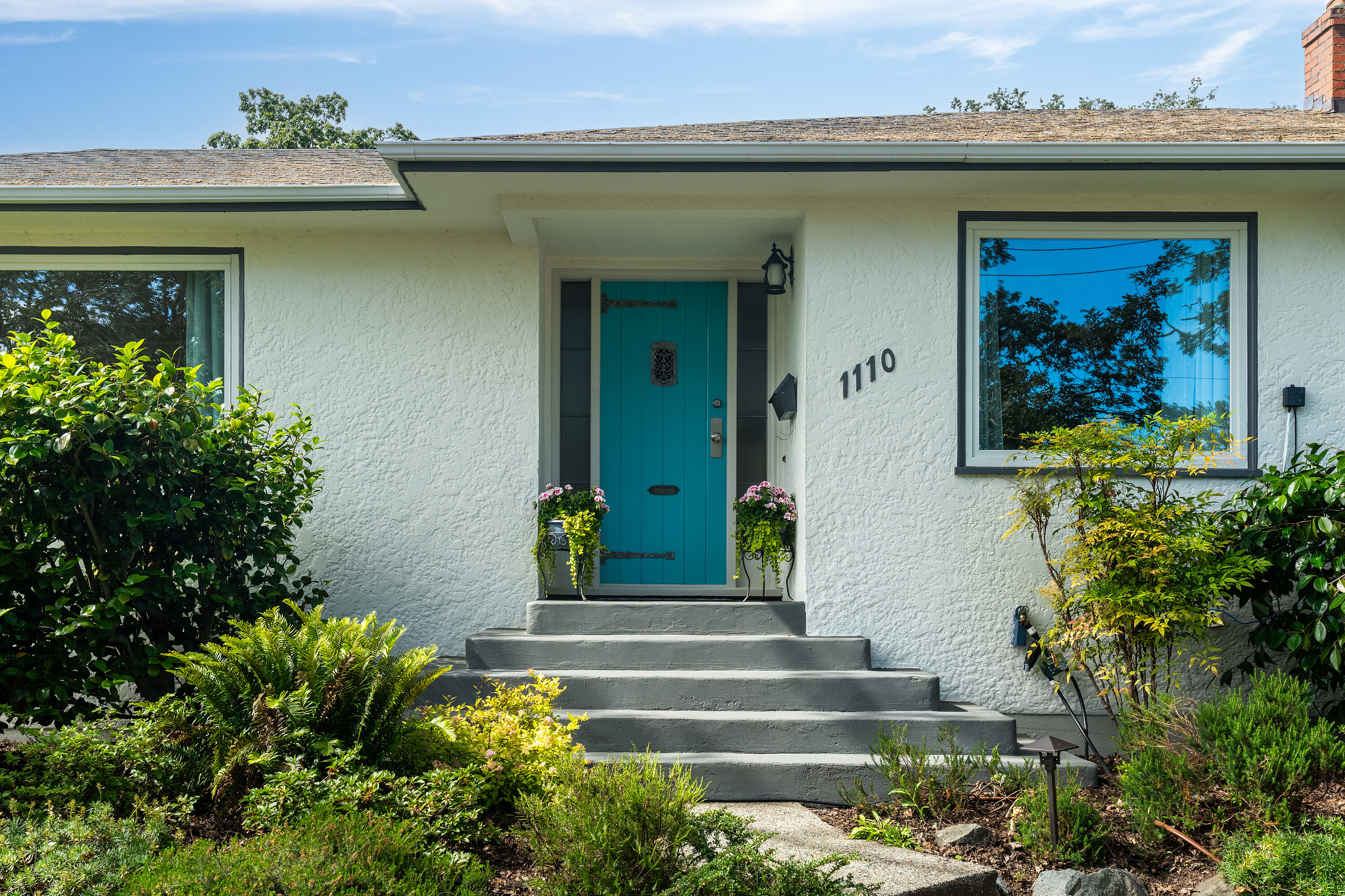 1110 Summit Avenue