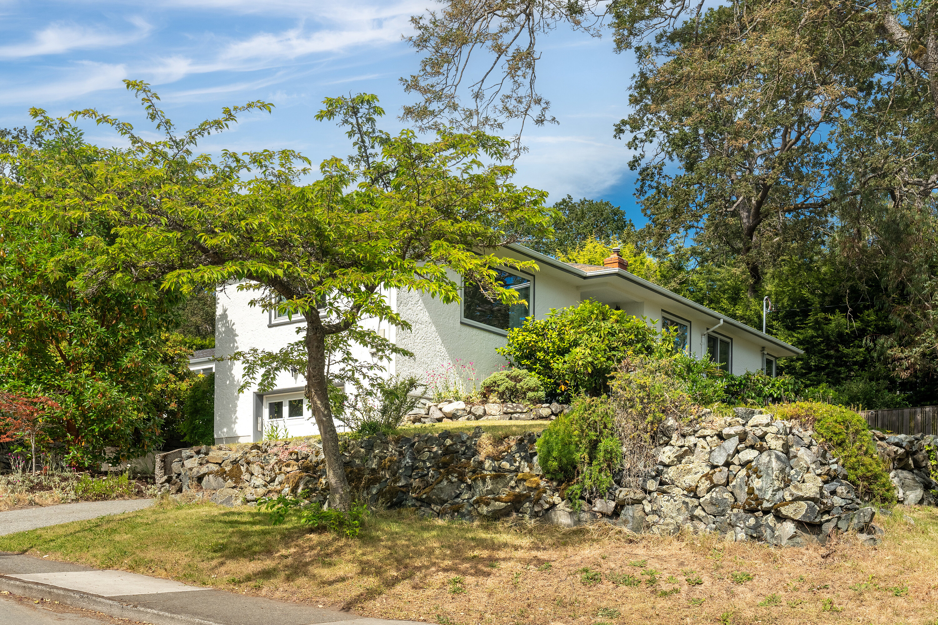1110 Summit Avenue
