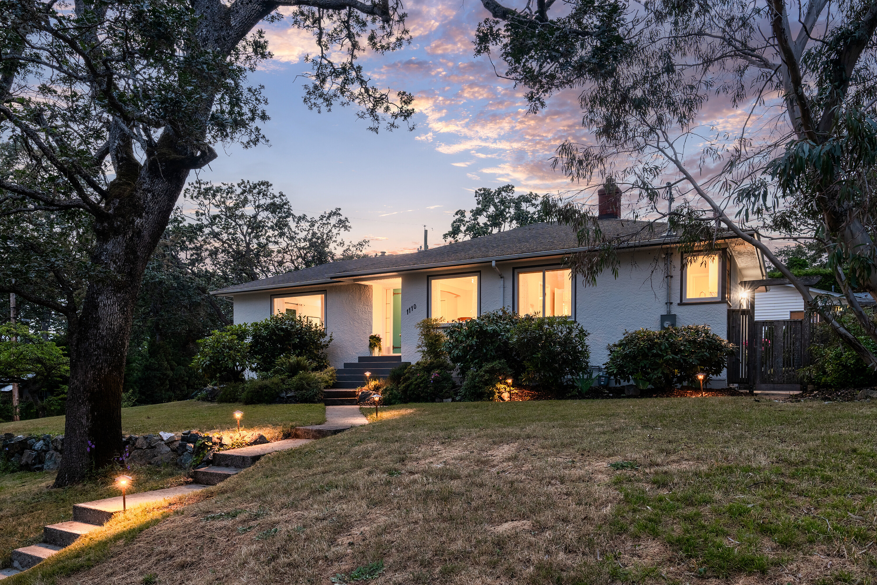 1110 Summit Avenue