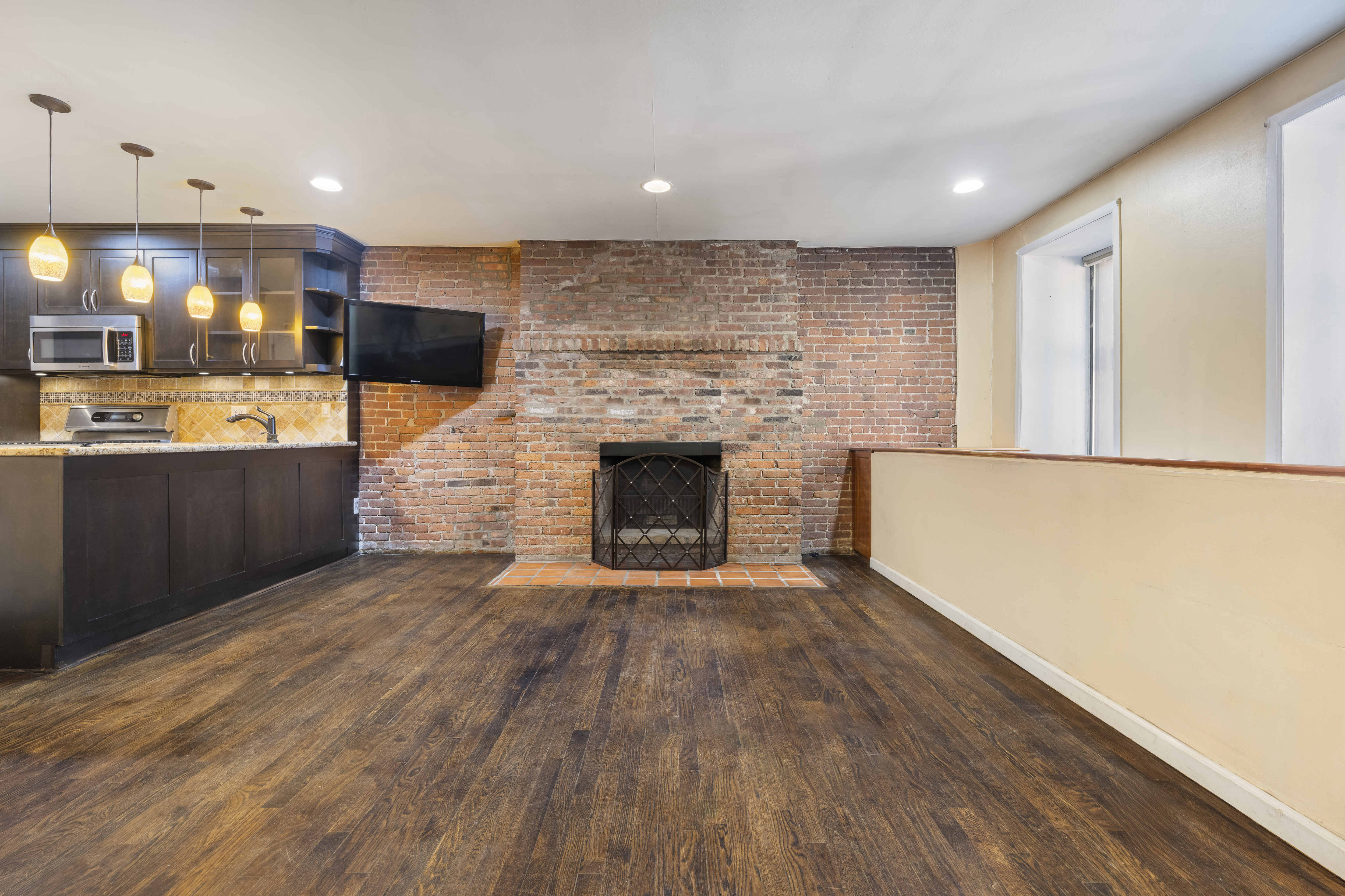 117 W 82nd Street 01