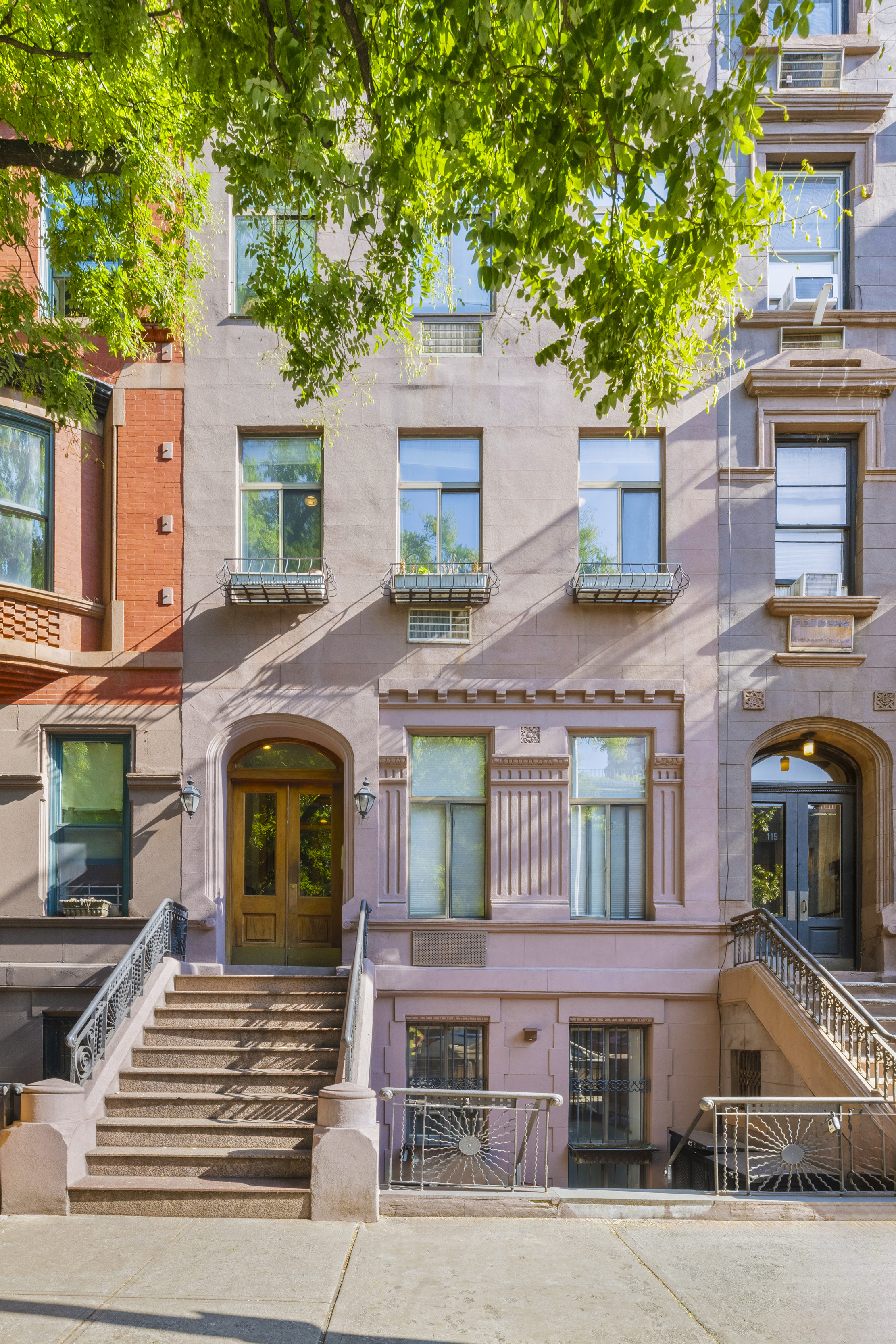 117 W 82nd Street 01