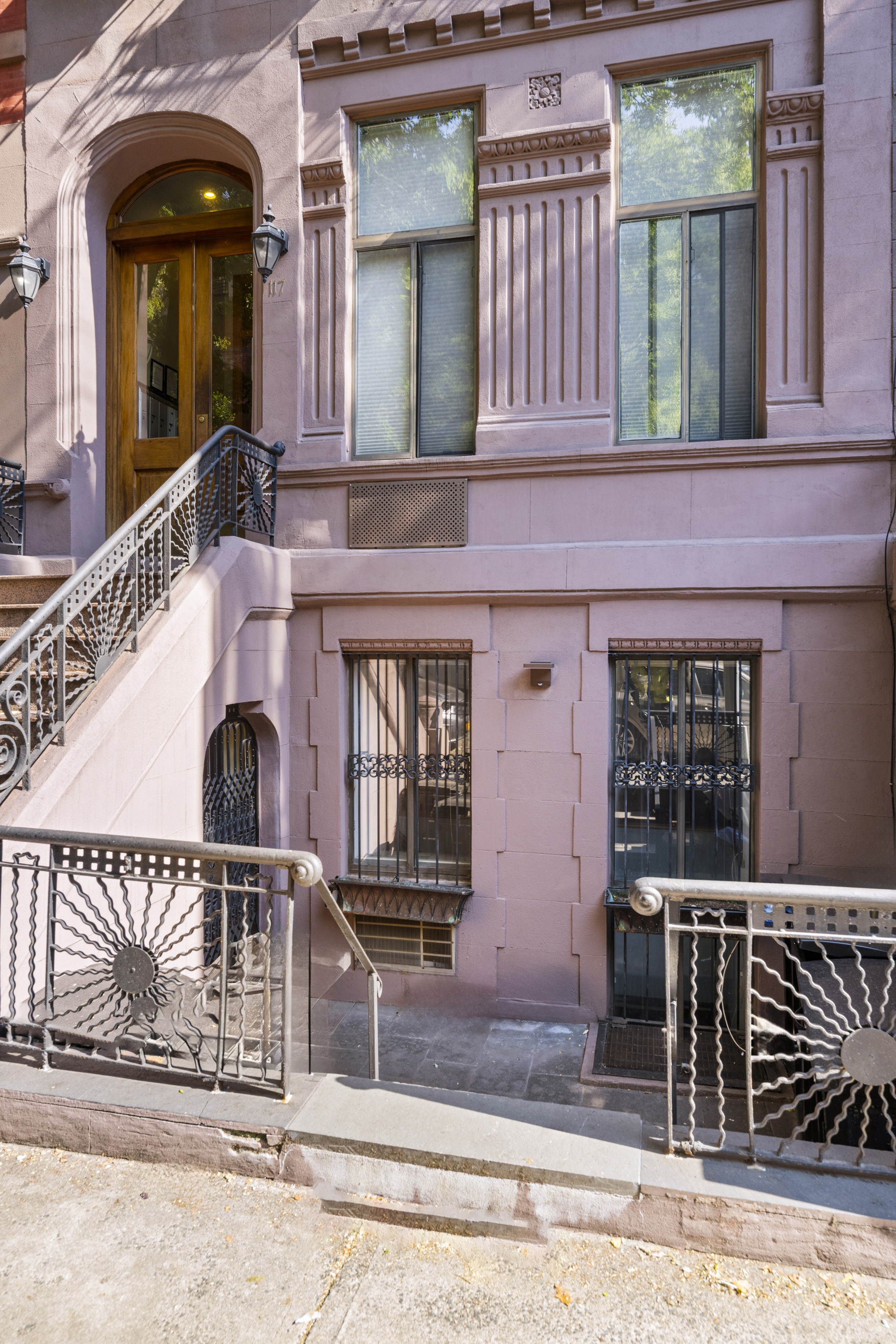 117 W 82nd Street 01