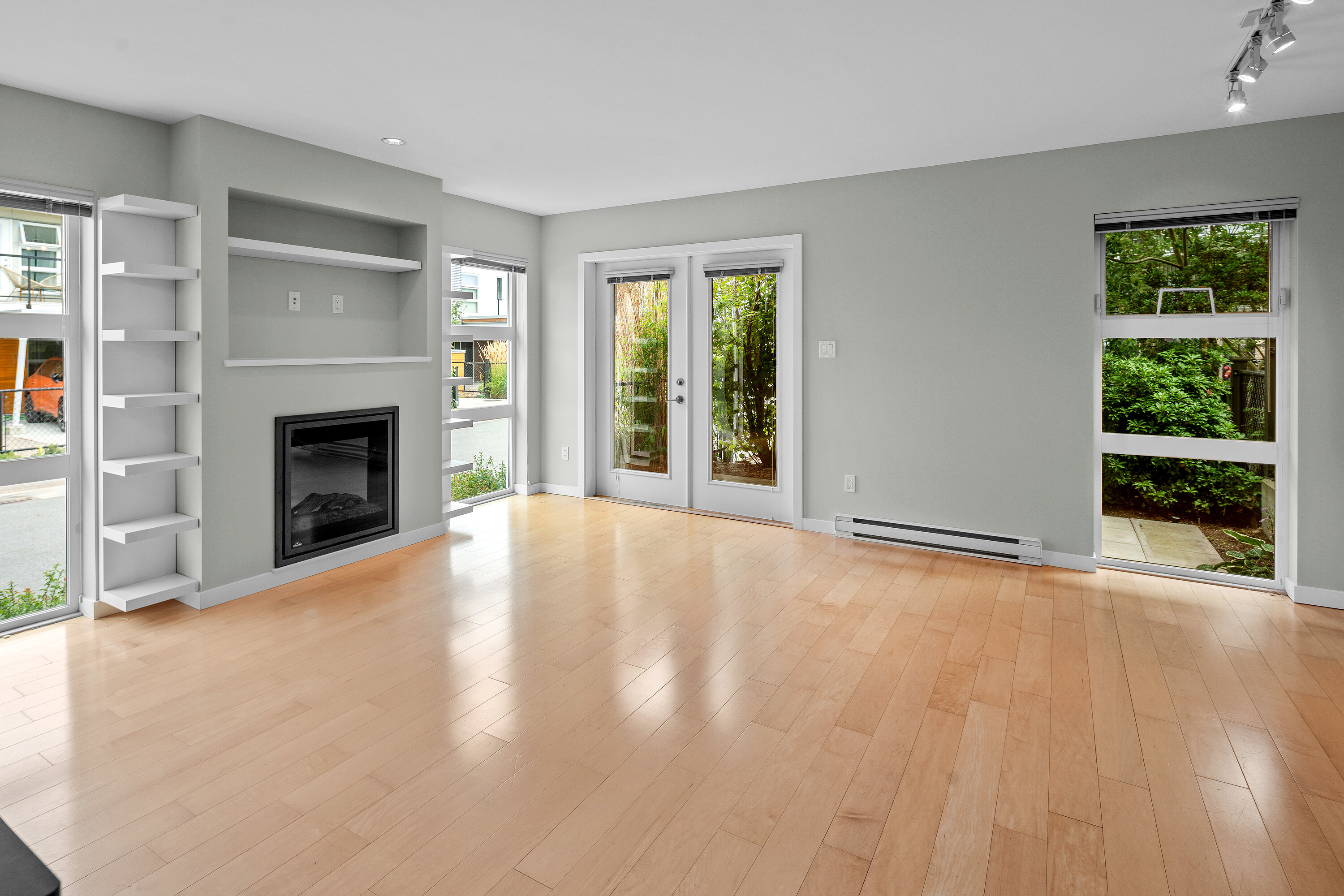 20-785 Central Spur Road