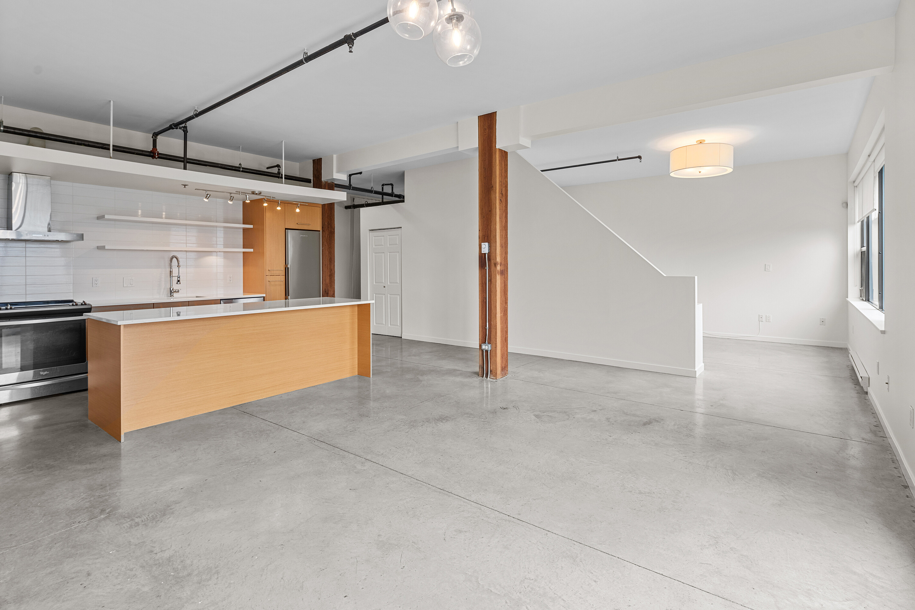 303-455 Sitkum Road