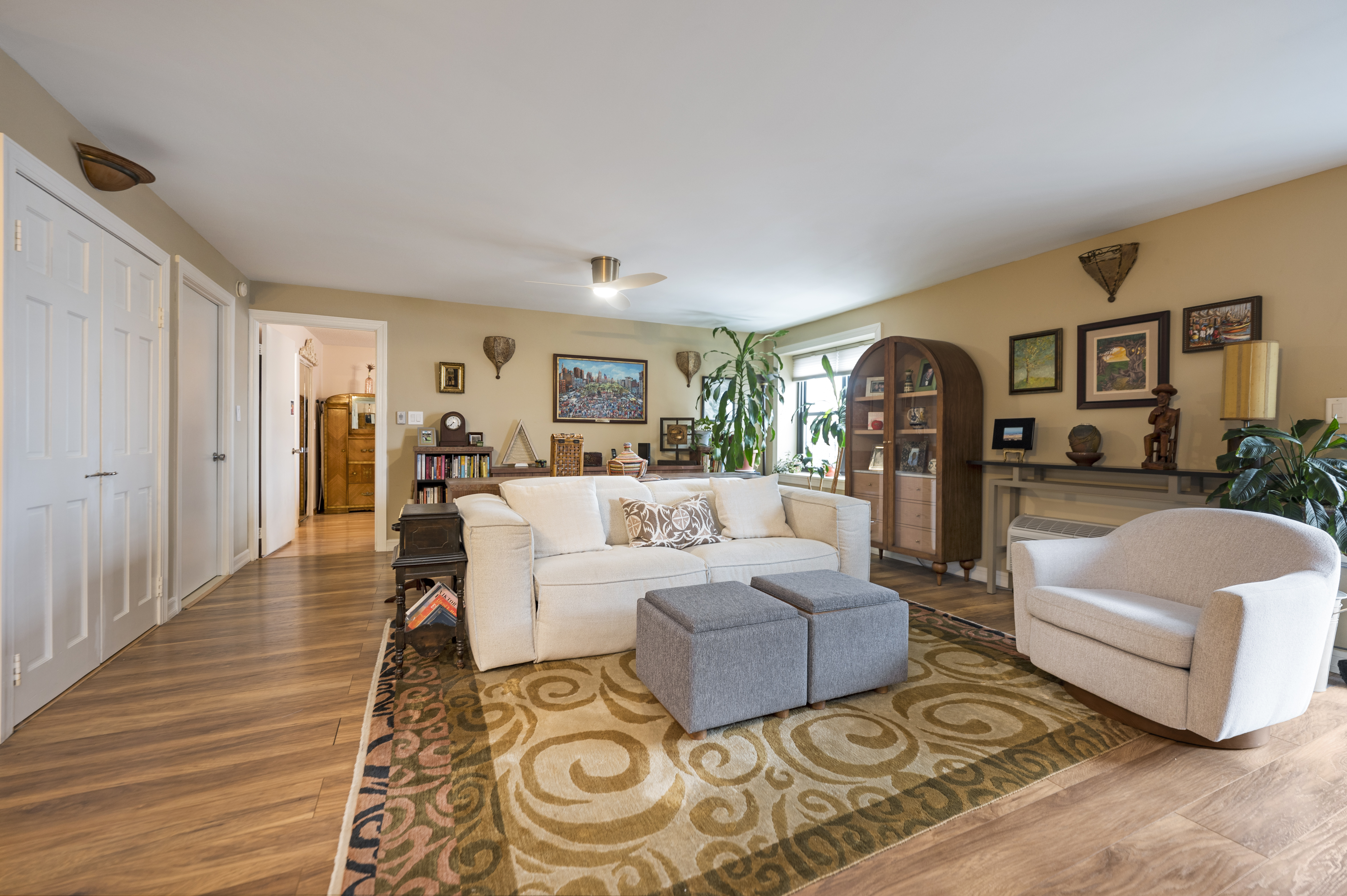 230 W Broadway Unit# 413