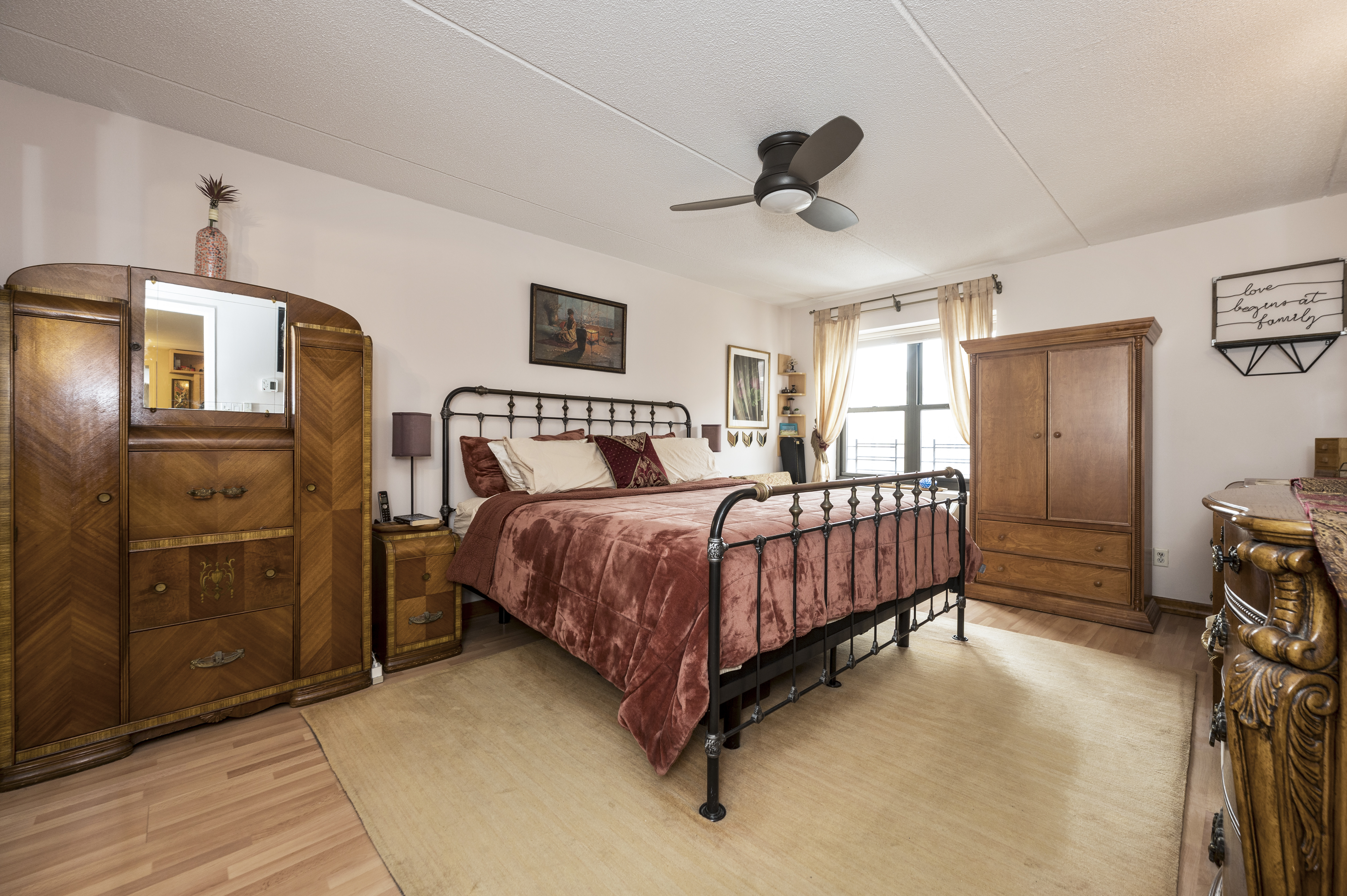 230 W Broadway Unit# 413