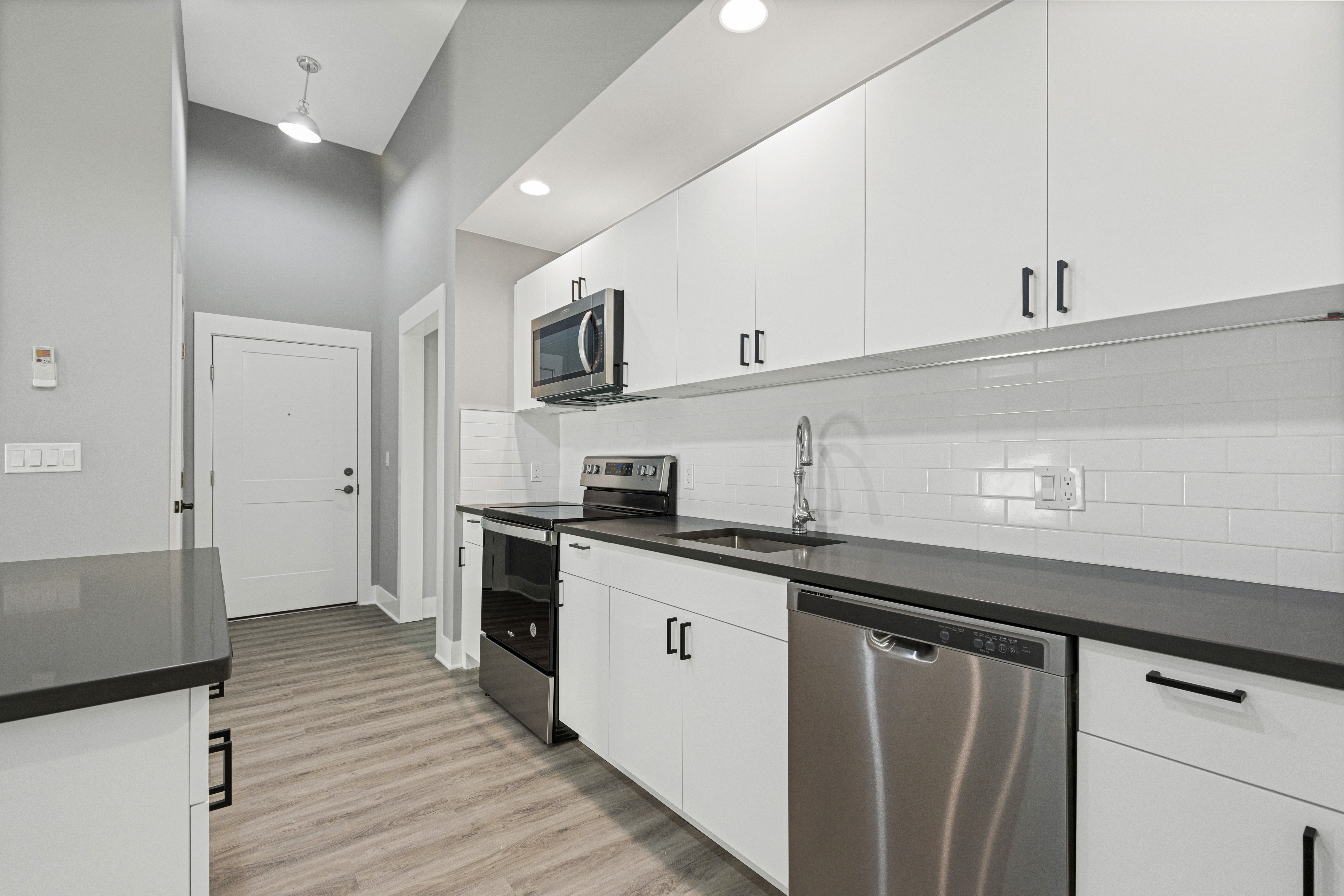 47 Beekman Avenue 34