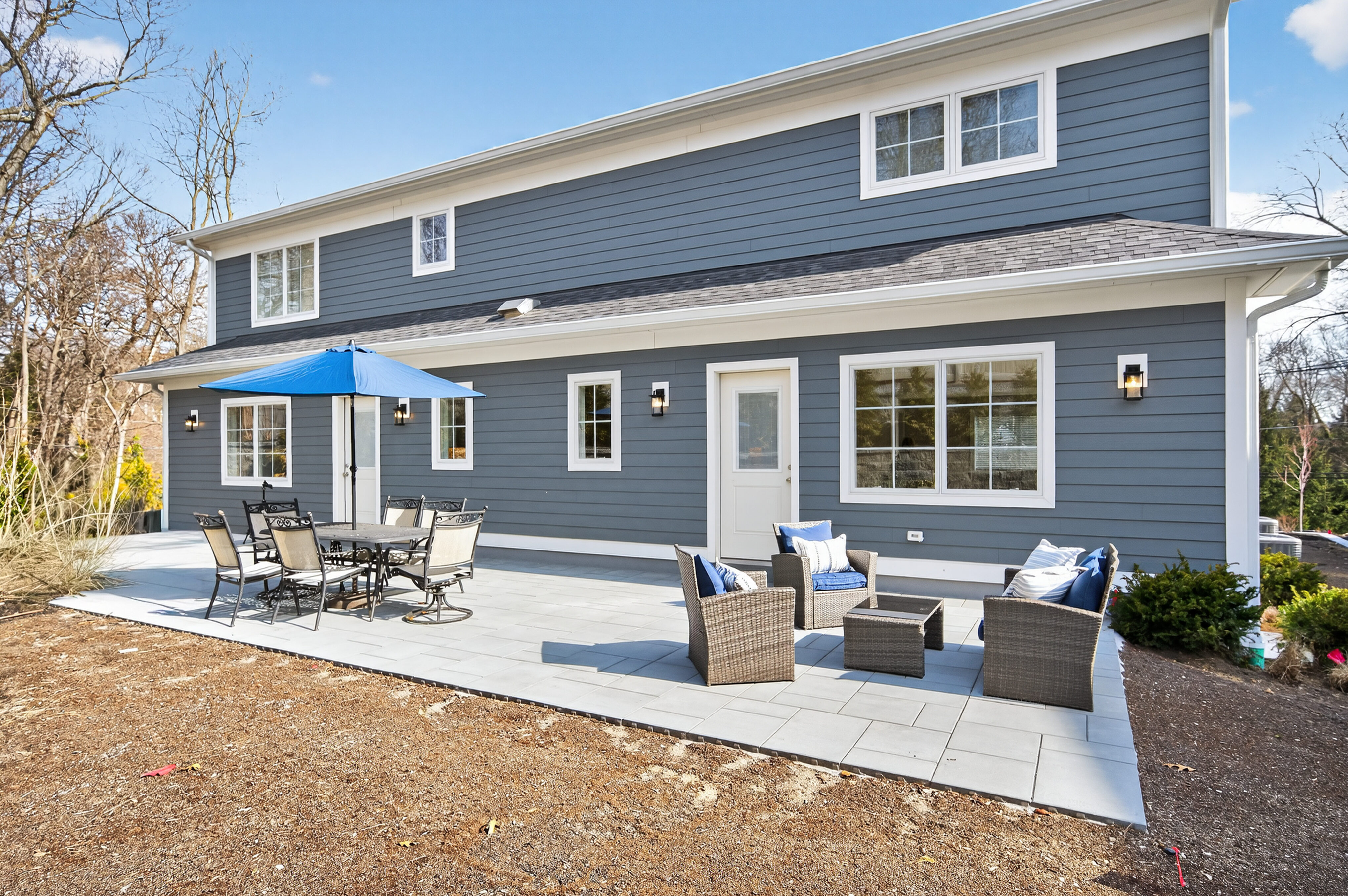 208 Cow Neck Road 