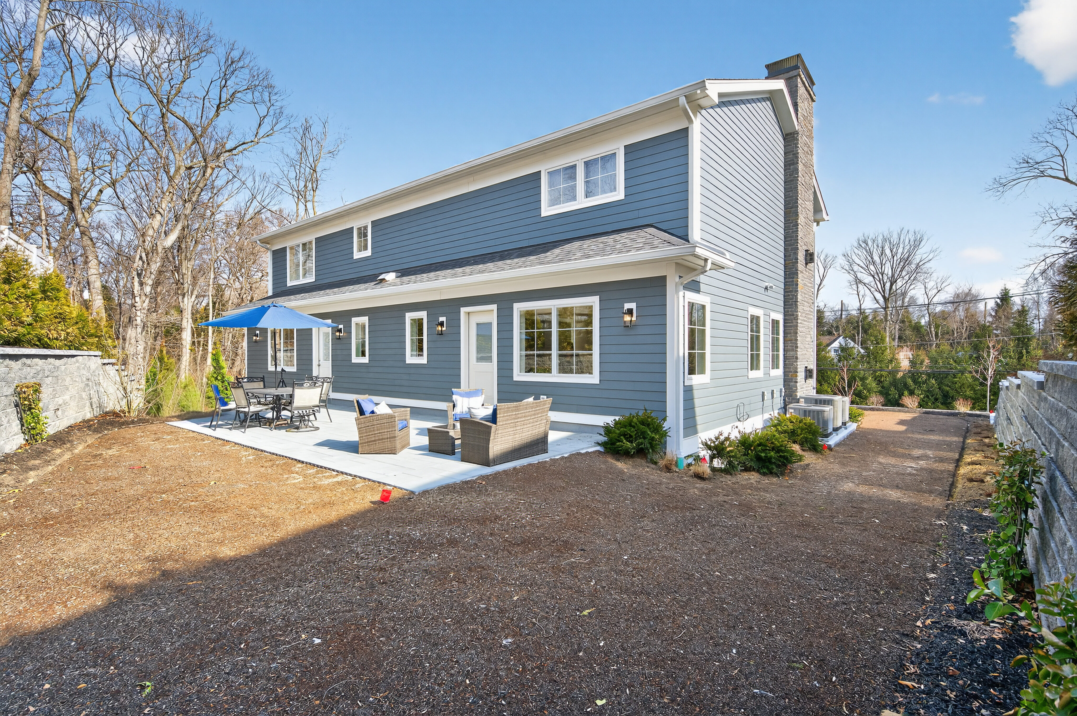 208 Cow Neck Road 