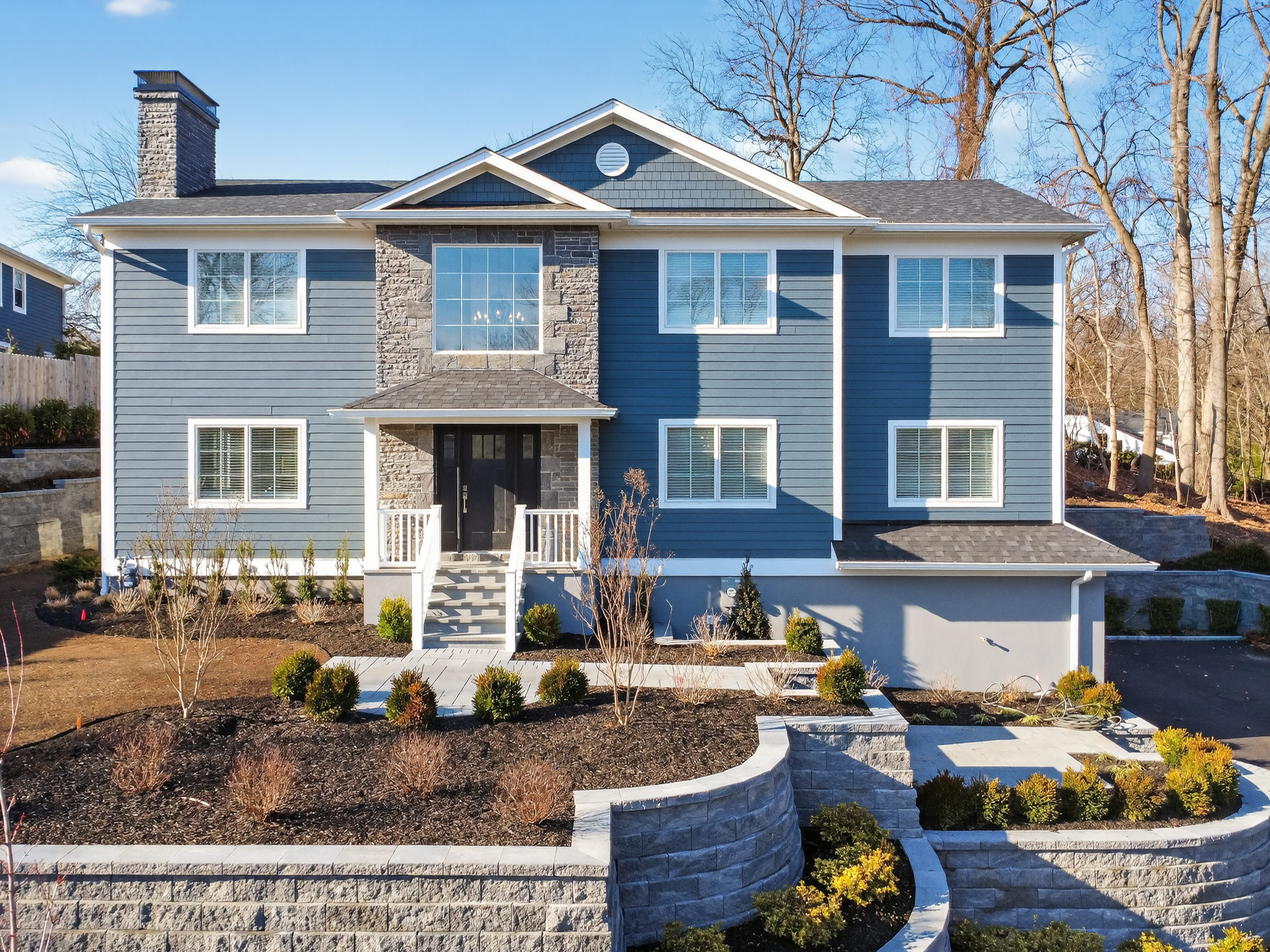 208 Cow Neck Road 