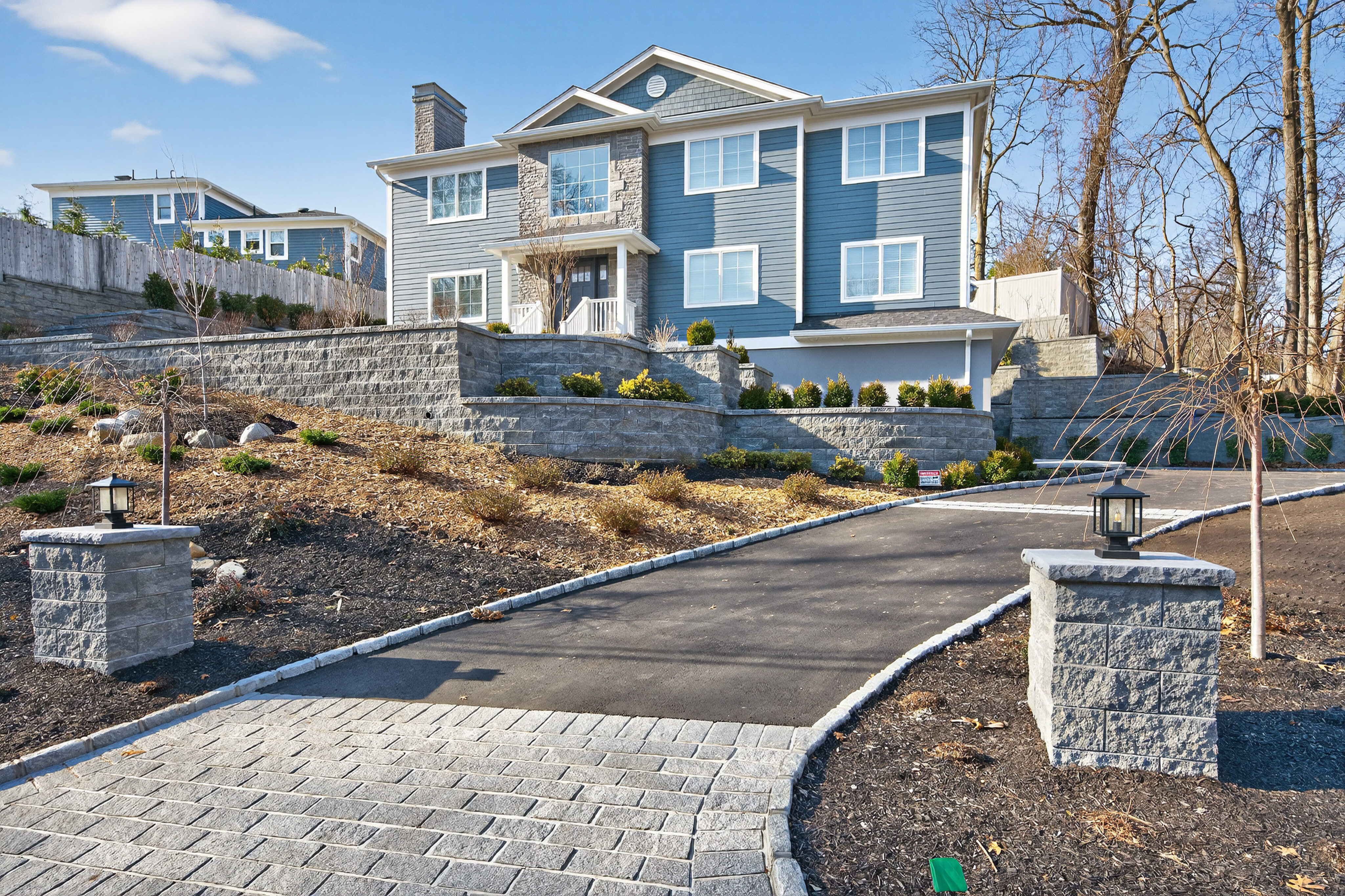 208 Cow Neck Road 