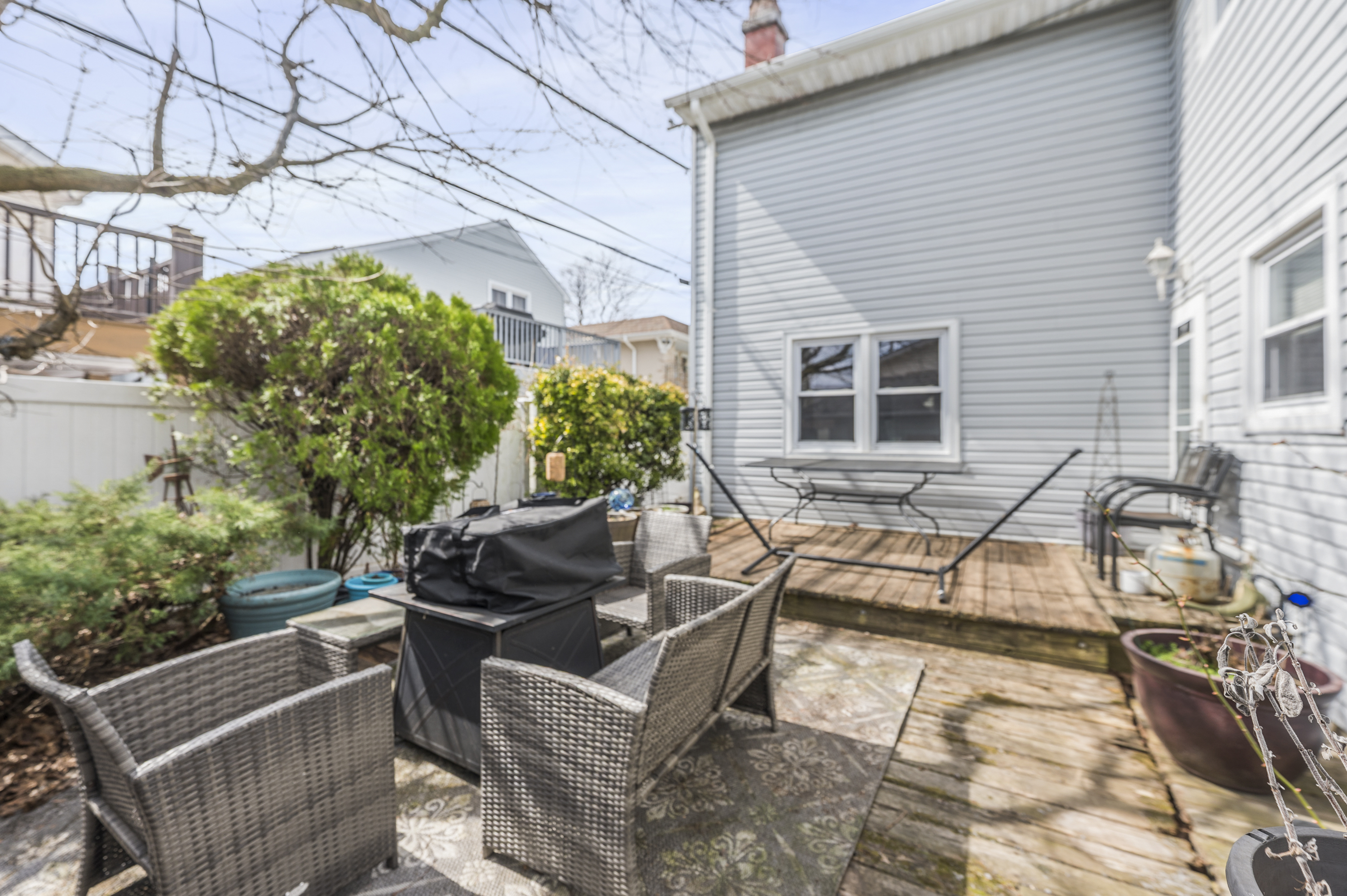 806 E Chester Street