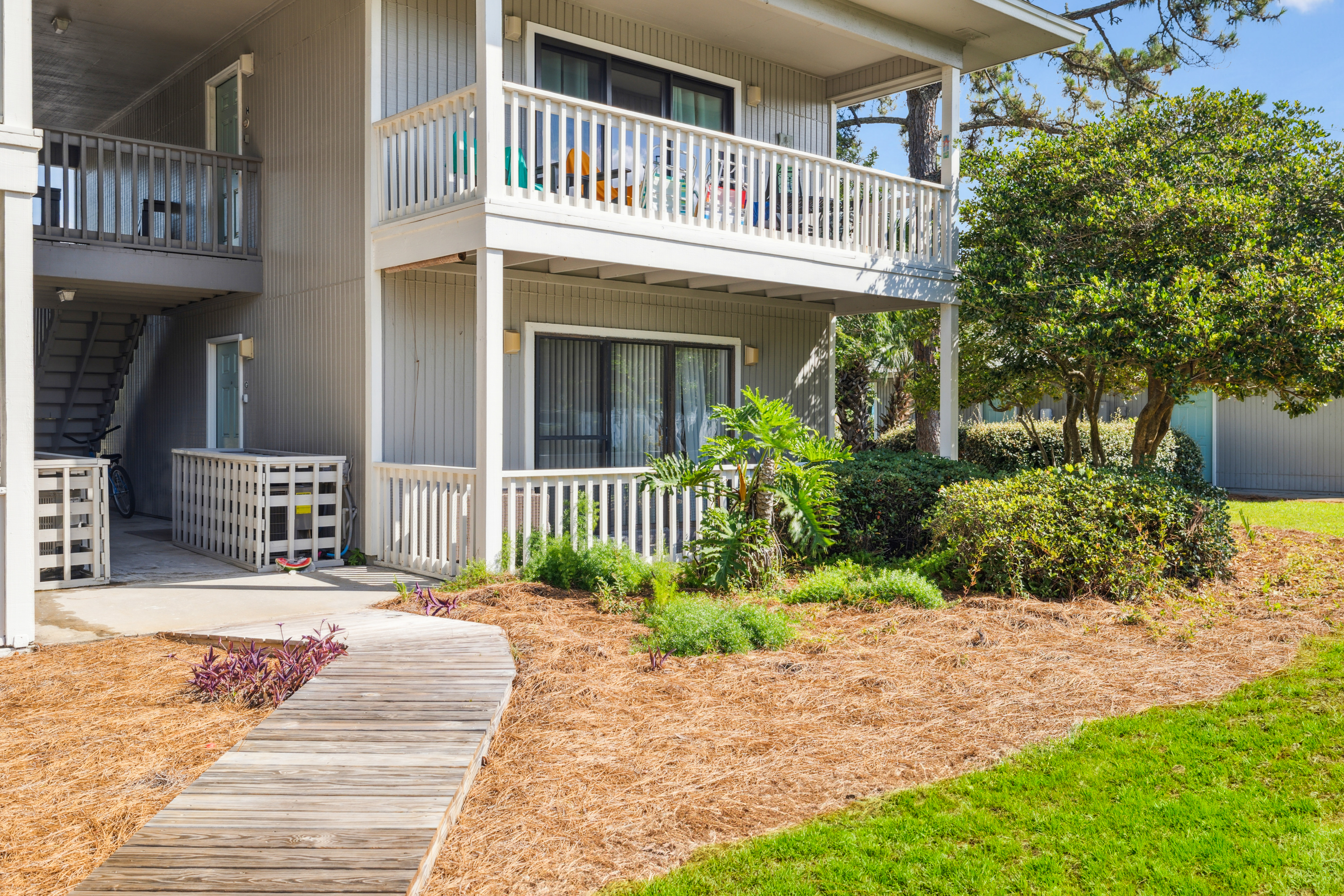 3799 East County Highway 30A G1