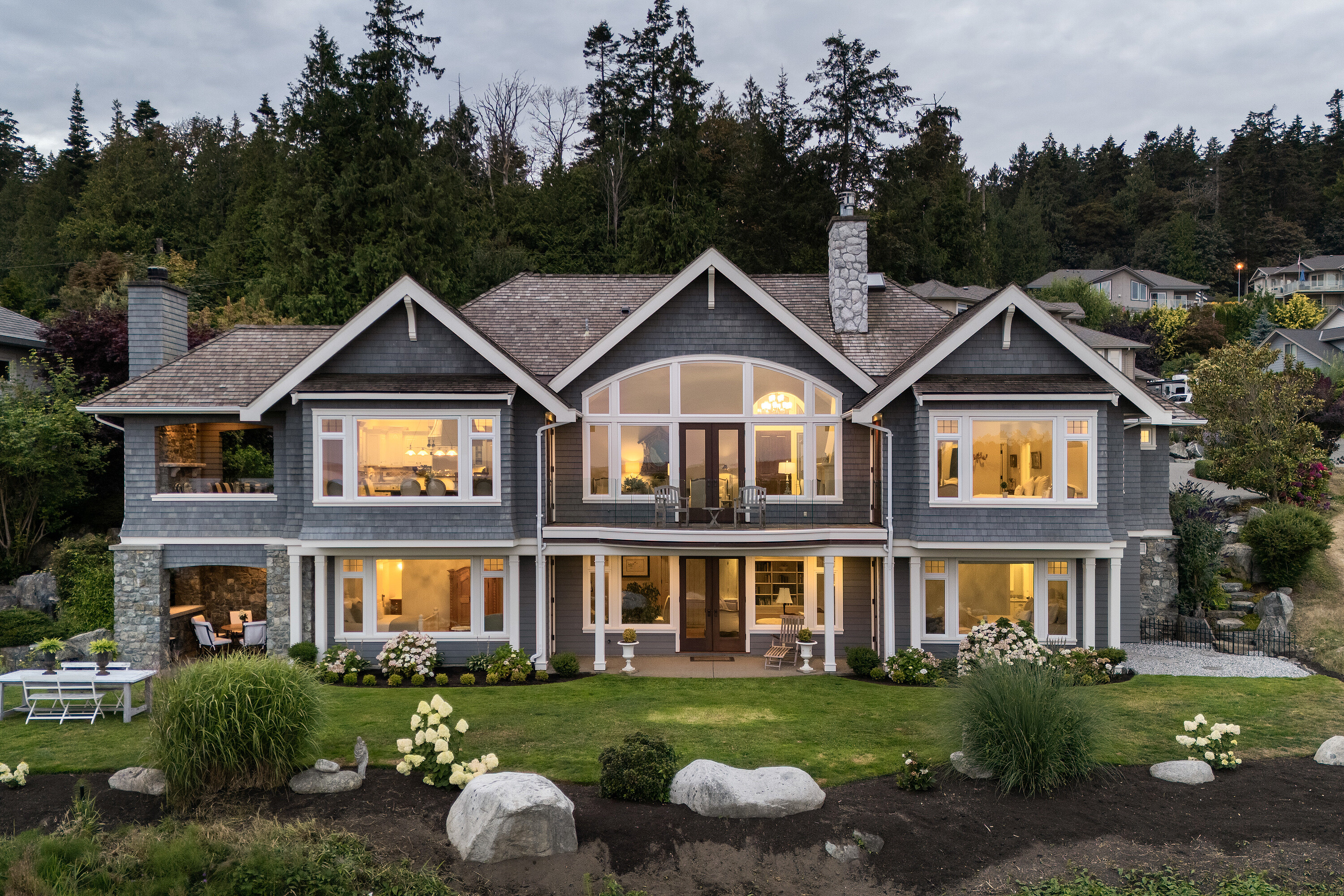 7007 Beach View Court