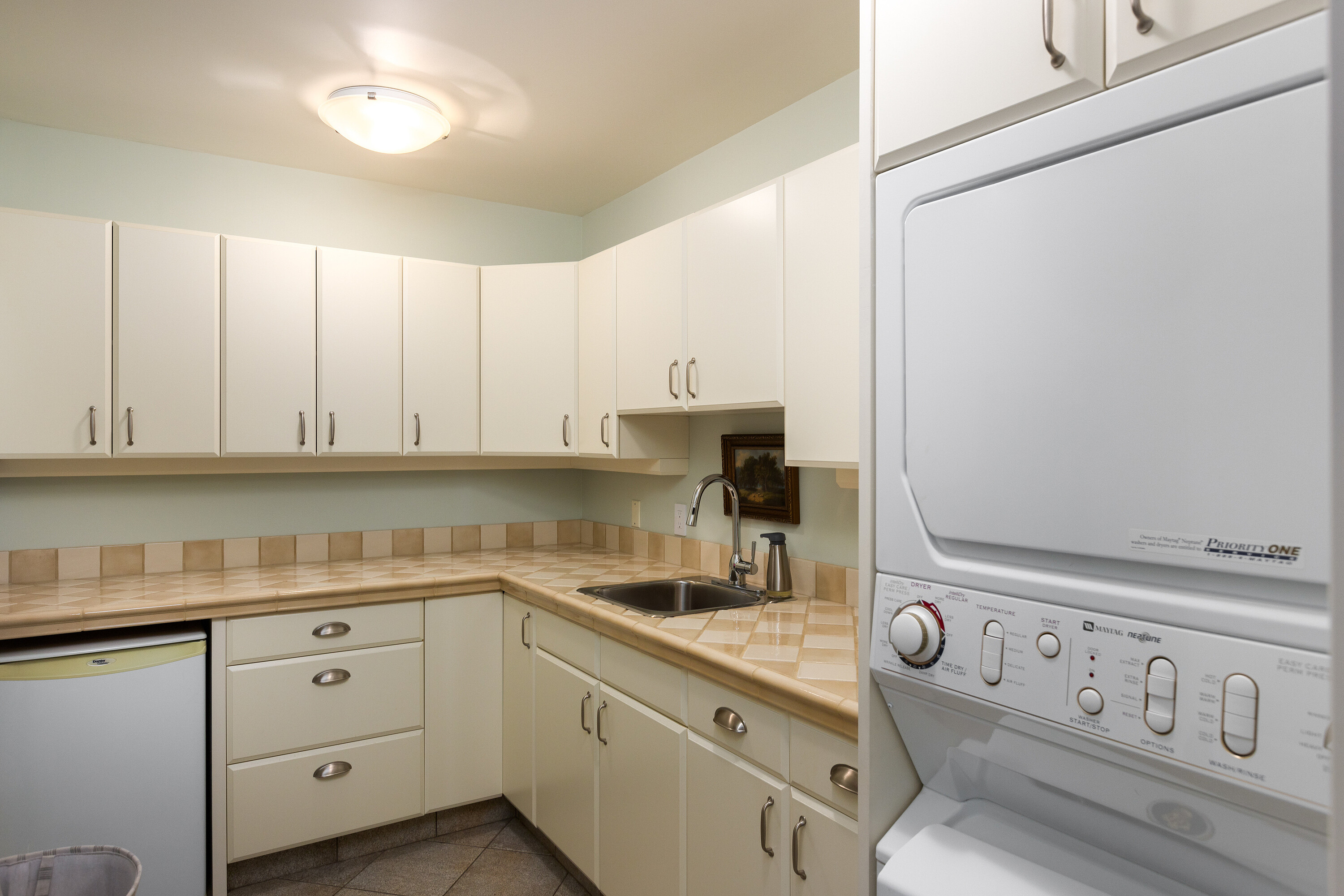 7007 Beach View Court