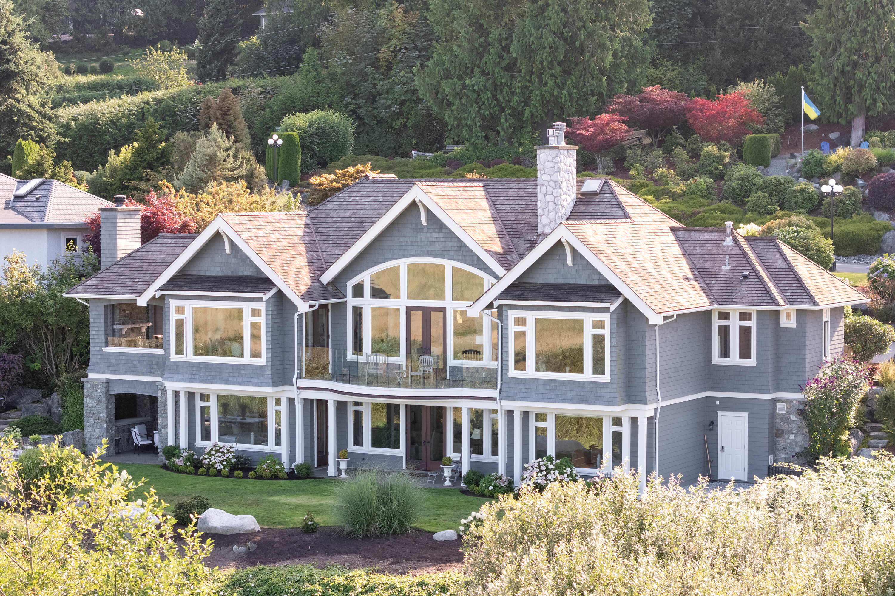 7007 Beach View Court