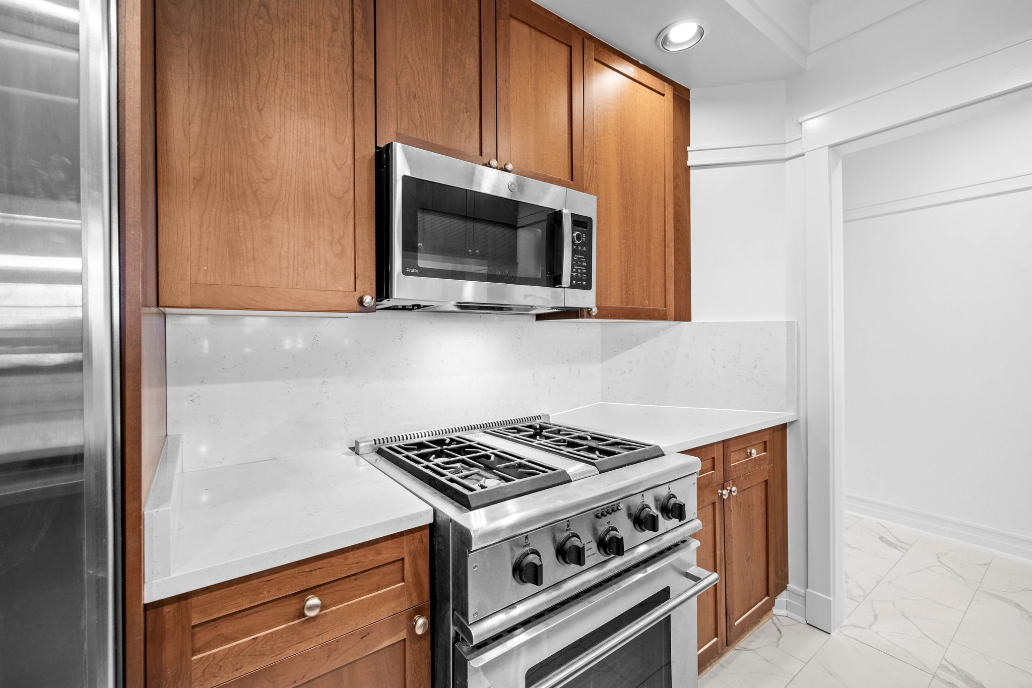 1101 Sawgrass Court 102